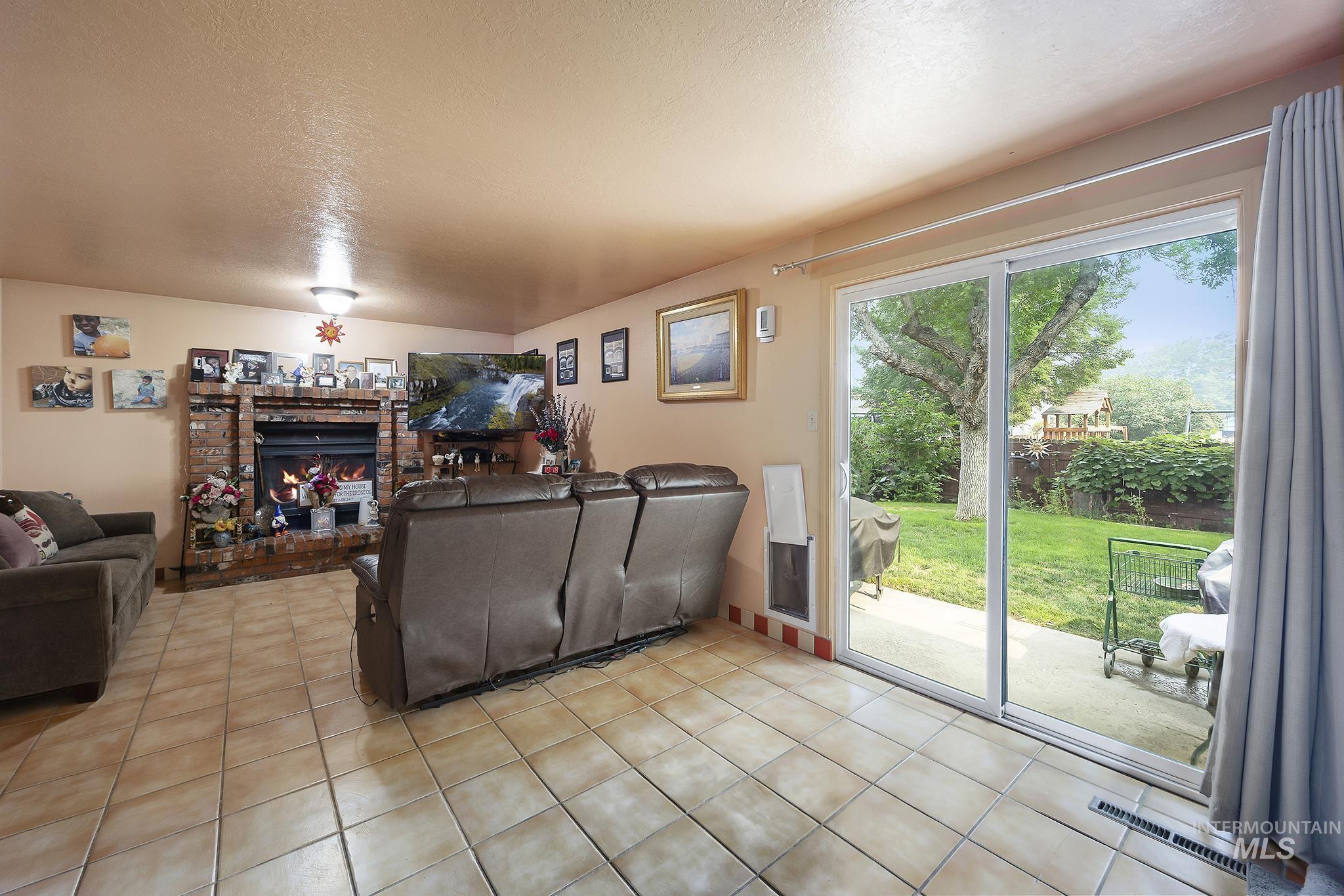2345 Longbow Dr, Twin Falls, Idaho 83301, 3 Bedrooms, 2.5 Bathrooms, Residential For Sale, Price $360,000, 98995555