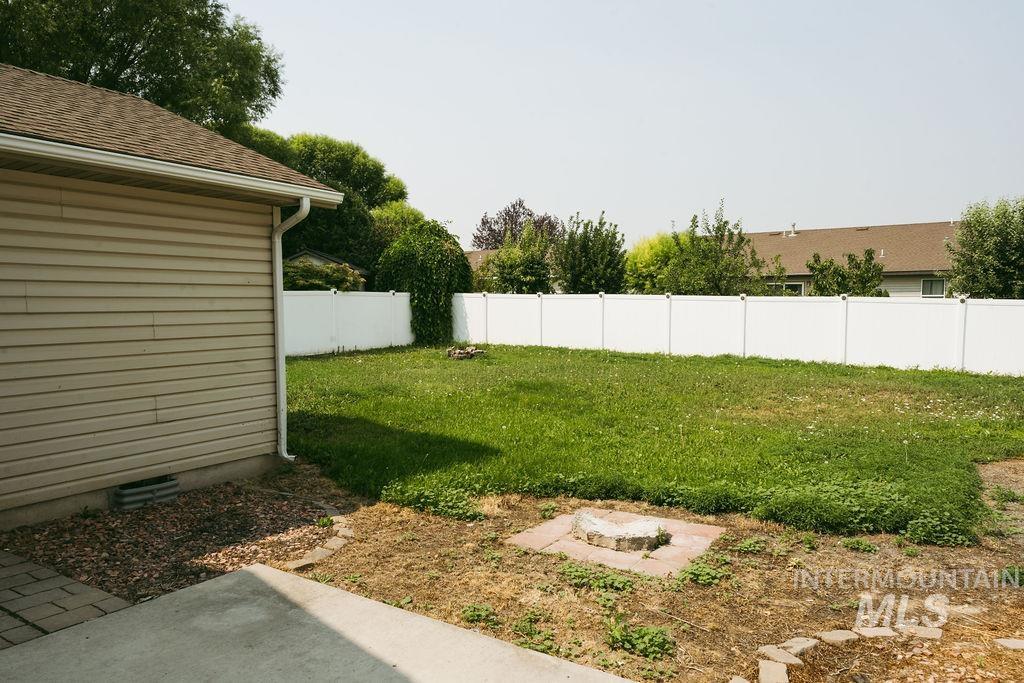 562 Picabo Dr, Twin Falls, Idaho 83301, 3 Bedrooms, 2 Bathrooms, Residential For Sale, Price $369,900, 98995556