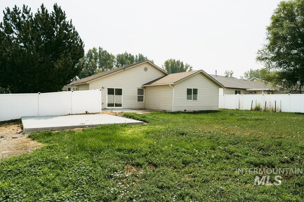 562 Picabo Dr, Twin Falls, Idaho 83301, 3 Bedrooms, 2 Bathrooms, Residential For Sale, Price $369,900, 98995556