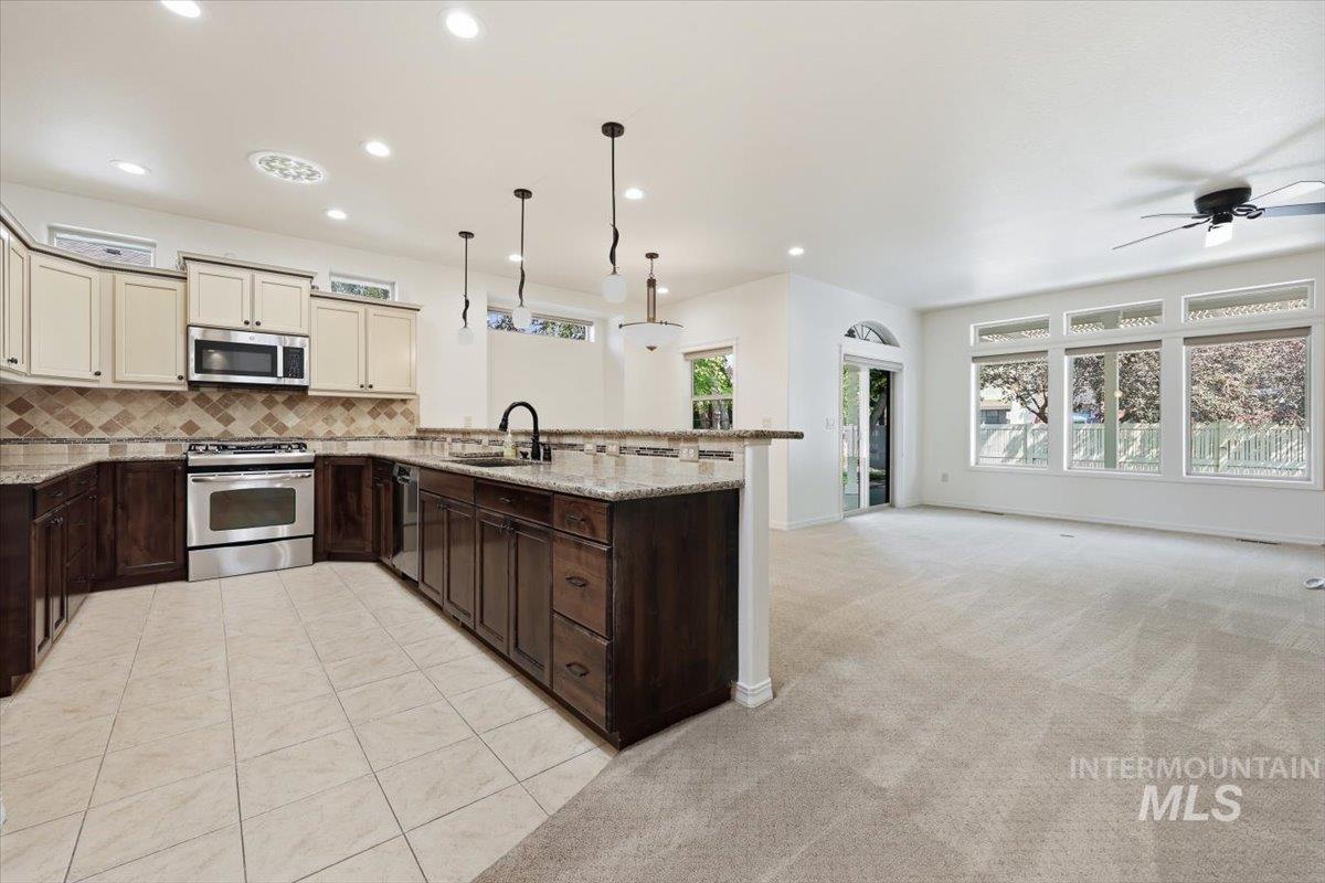 3002 W Astonte Ct., Meridian, Idaho 83646, 3 Bedrooms, 2 Bathrooms, Residential For Sale, Price $520,000, 98995558