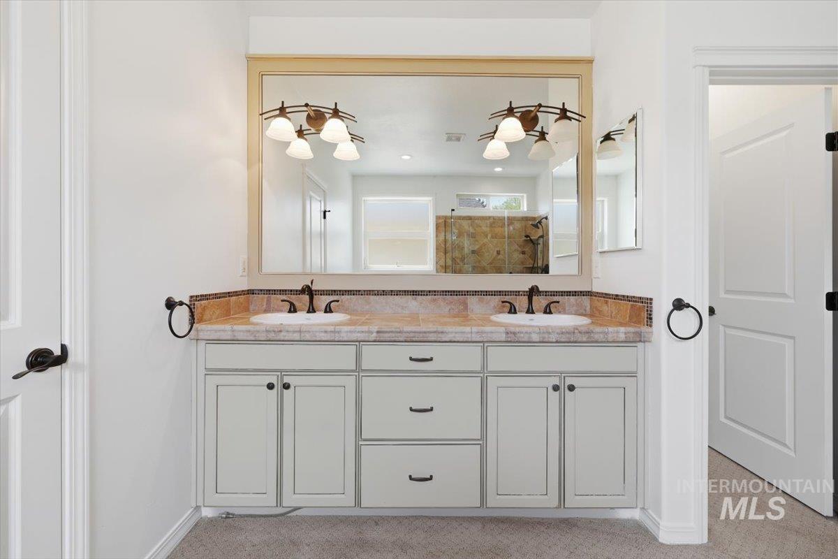 3002 W Astonte Ct., Meridian, Idaho 83646, 3 Bedrooms, 2 Bathrooms, Residential For Sale, Price $520,000, 98995558