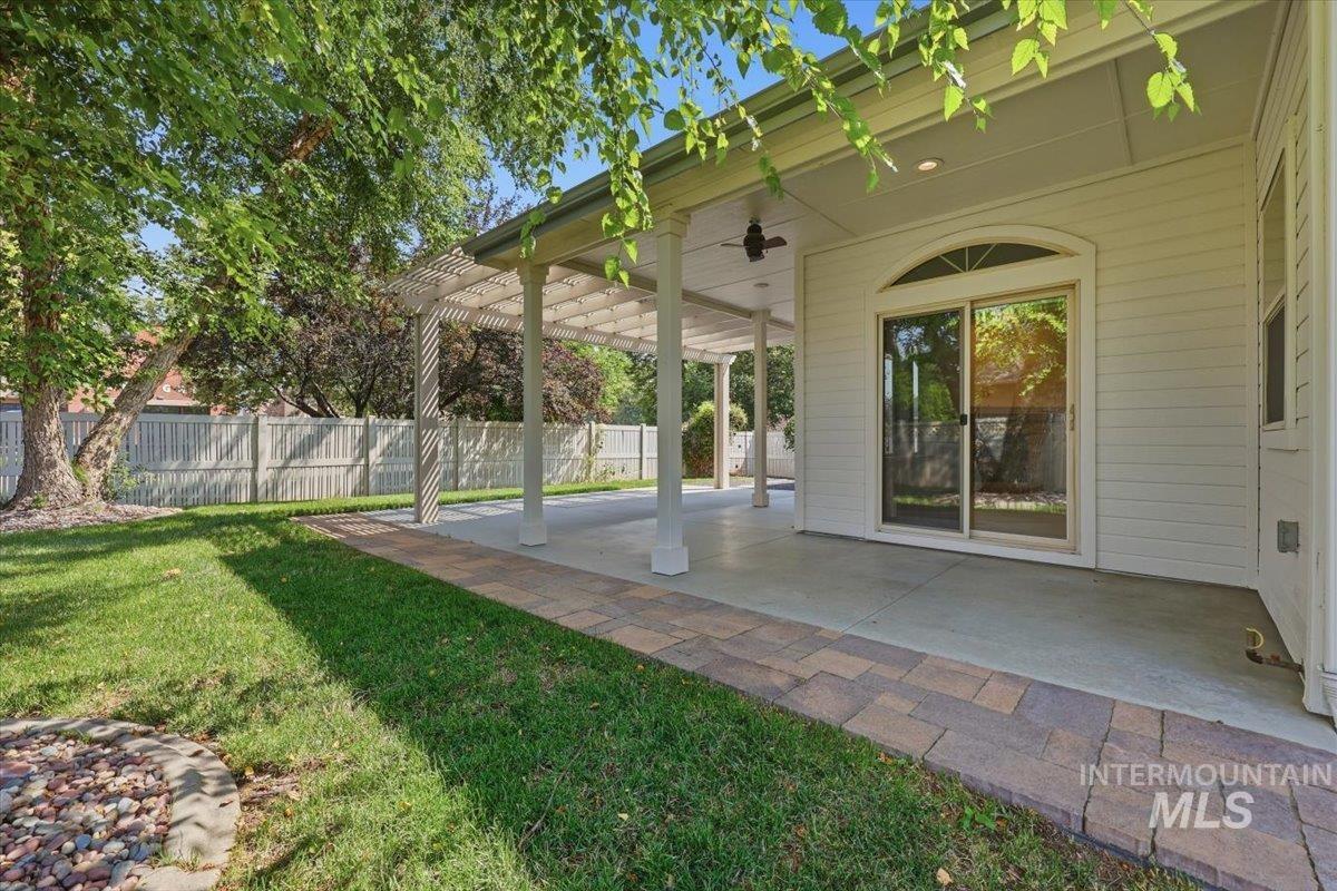 3002 W Astonte Ct., Meridian, Idaho 83646, 3 Bedrooms, 2 Bathrooms, Residential For Sale, Price $520,000, 98995558