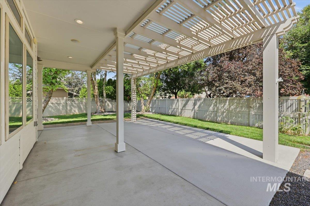 3002 W Astonte Ct., Meridian, Idaho 83646, 3 Bedrooms, 2 Bathrooms, Residential For Sale, Price $520,000, 98995558