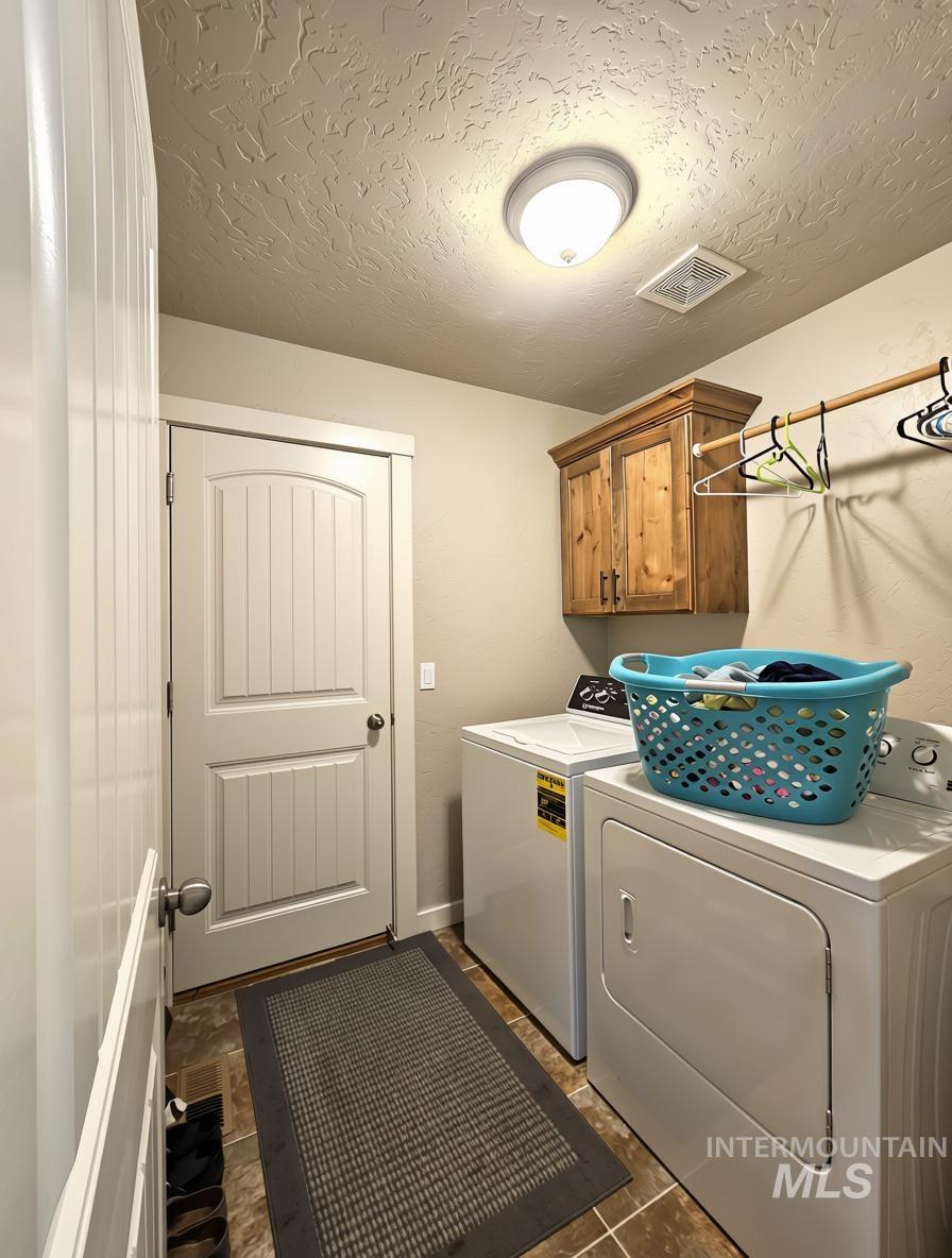 2110 E Ridgeview Avenue, Payette, Idaho 83661, 3 Bedrooms, 2 Bathrooms, Residential For Sale, Price $349,000, 98995559