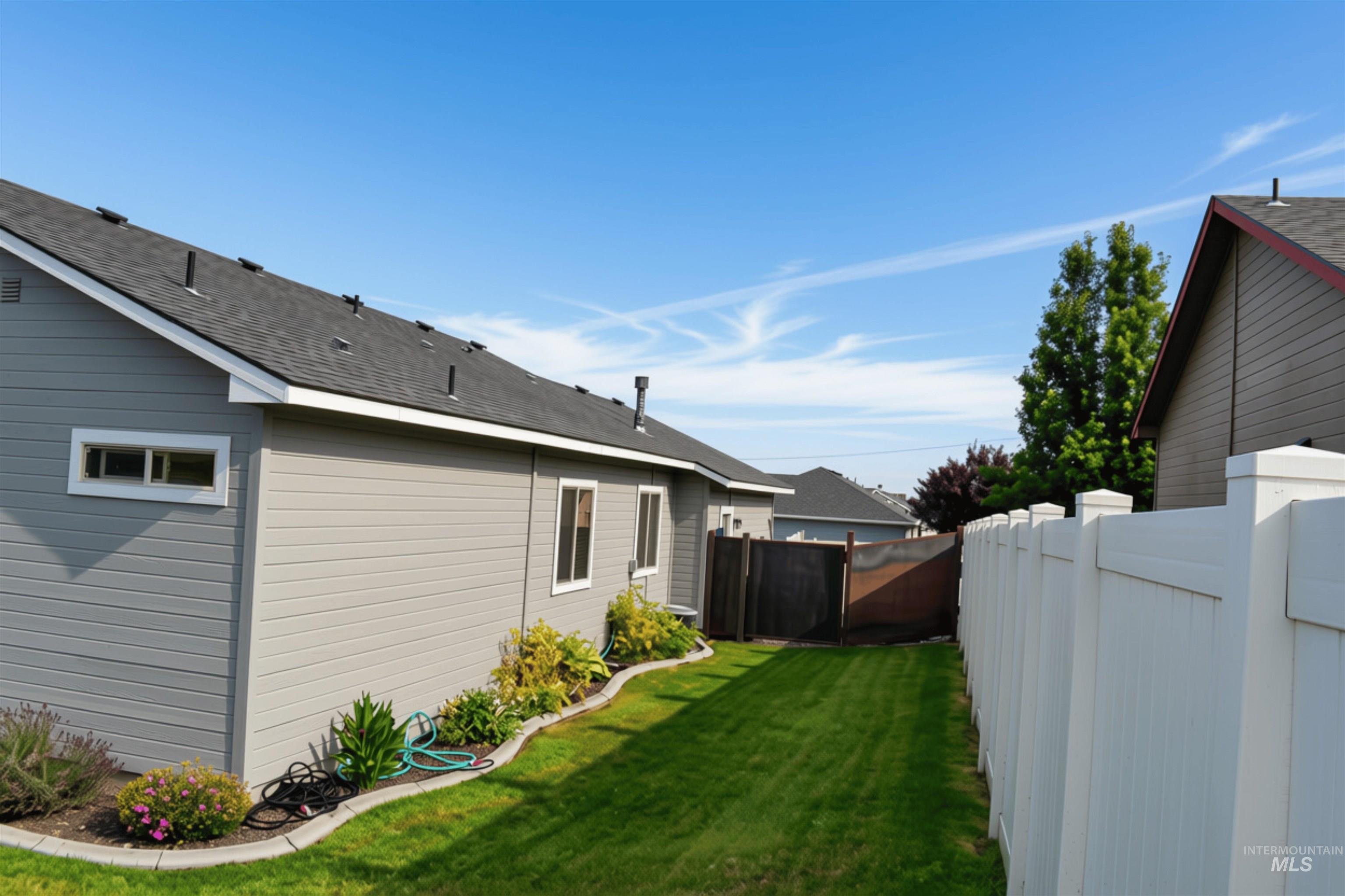 2110 E Ridgeview Avenue, Payette, Idaho 83661, 3 Bedrooms, 2 Bathrooms, Residential For Sale, Price $349,000, 98995559