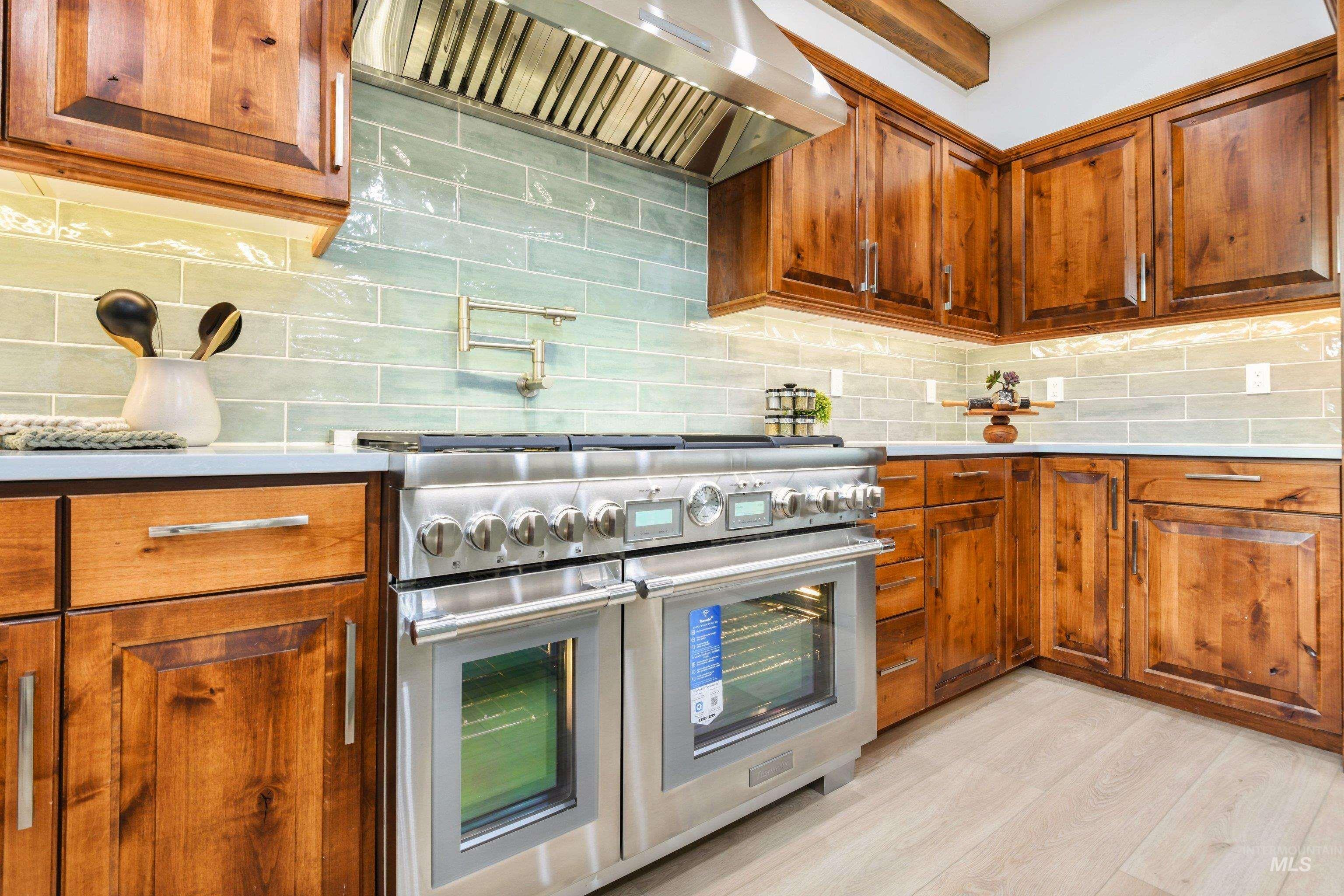 1674 S Water Leaf Ave, Eagle, Idaho 83616, 5 Bedrooms, 4.5 Bathrooms, Residential For Sale, Price $1,499,999,MLS 98995562