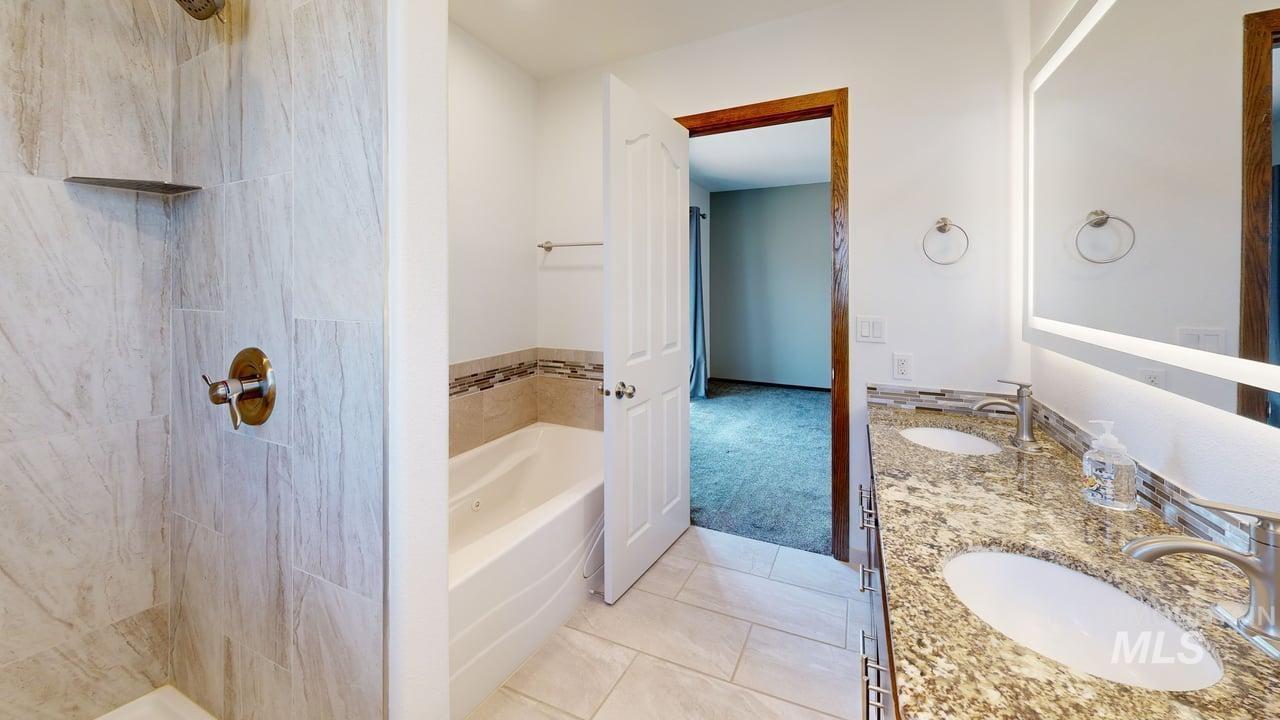 2555 Remington Way, Clarkston, Washington 99403, 5 Bedrooms, 3 Bathrooms, Residential For Sale, Price $649,000, 98995563