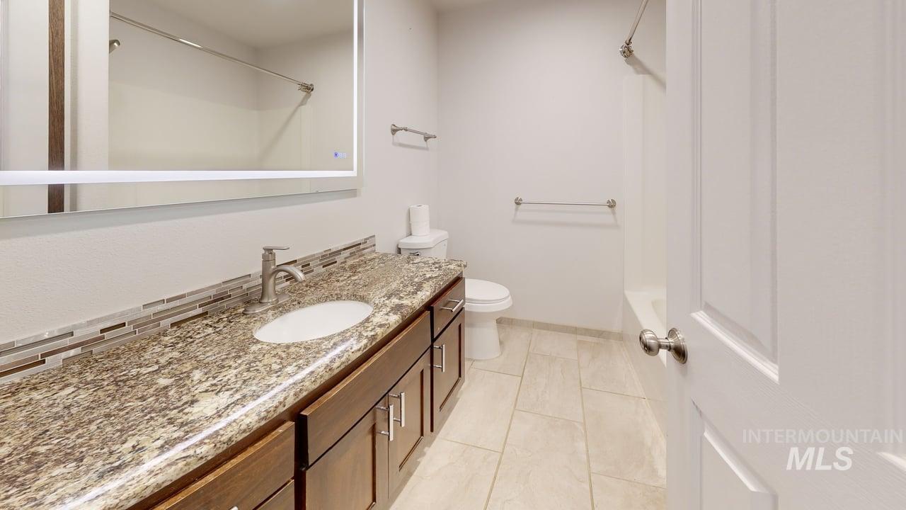 2555 Remington Way, Clarkston, Washington 99403, 5 Bedrooms, 3 Bathrooms, Residential For Sale, Price $649,000, 98995563