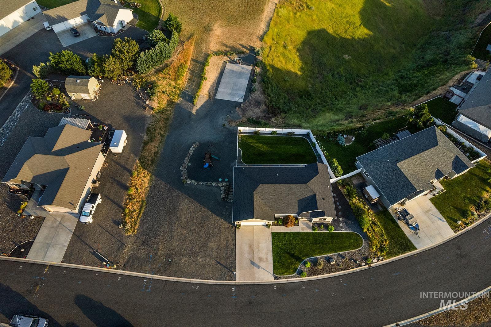 2555 Remington Way, Clarkston, Washington 99403, 5 Bedrooms, 3 Bathrooms, Residential For Sale, Price $649,000, 98995563