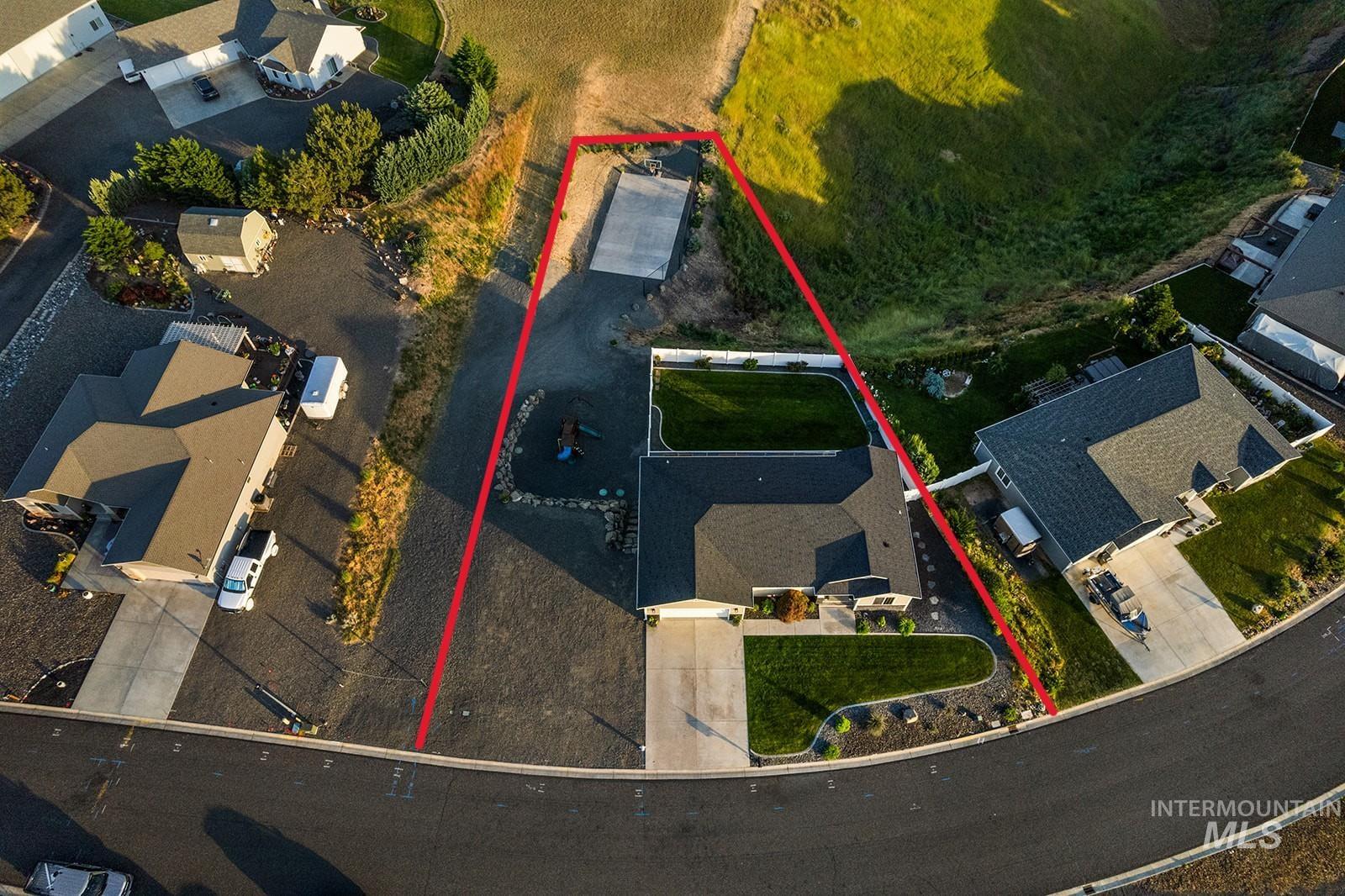 2555 Remington Way, Clarkston, Washington 99403, 5 Bedrooms, 3 Bathrooms, Residential For Sale, Price $649,000, 98995563