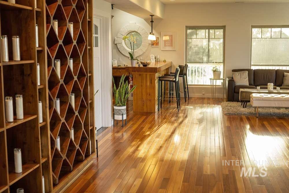 4060 N 1200 E, Buhl, Idaho 83316, 2 Bedrooms, 2.5 Bathrooms, Residential For Sale, Price $1,395,000,MLS 98995564