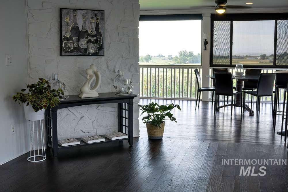 4060 N 1200 E, Buhl, Idaho 83316, 2 Bedrooms, 2.5 Bathrooms, Residential For Sale, Price $1,395,000,MLS 98995564