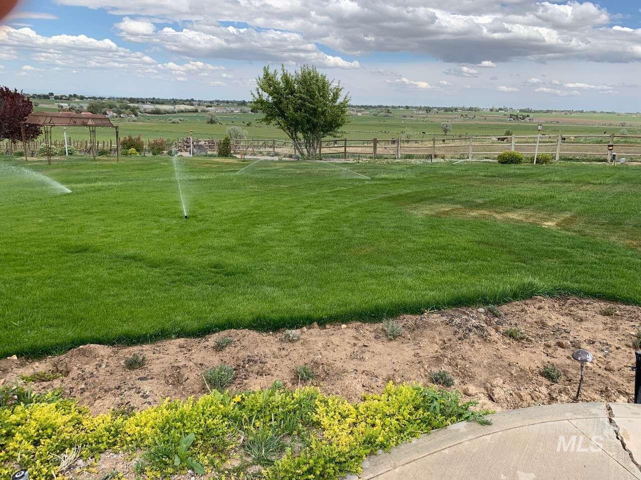 4060 N 1200 E, Buhl, Idaho 83316, 2 Bedrooms, 2.5 Bathrooms, Residential For Sale, Price $1,395,000,MLS 98995564
