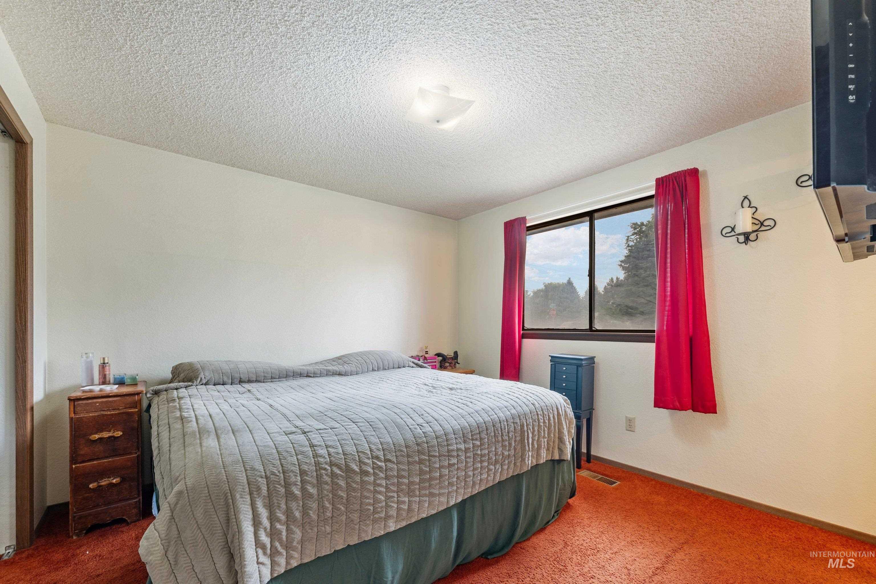 9032 W Inca Ct, Boise, Idaho 83709, 3 Bedrooms, 2 Bathrooms, Residential For Sale, Price $399,990, 98995569