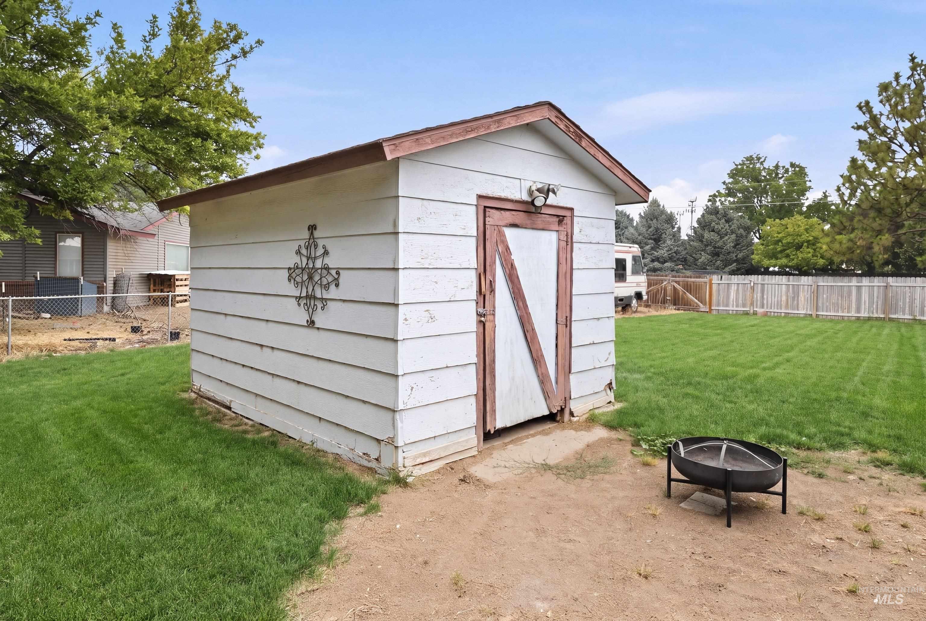 9032 W Inca Ct, Boise, Idaho 83709, 3 Bedrooms, 2 Bathrooms, Residential For Sale, Price $399,990, 98995569