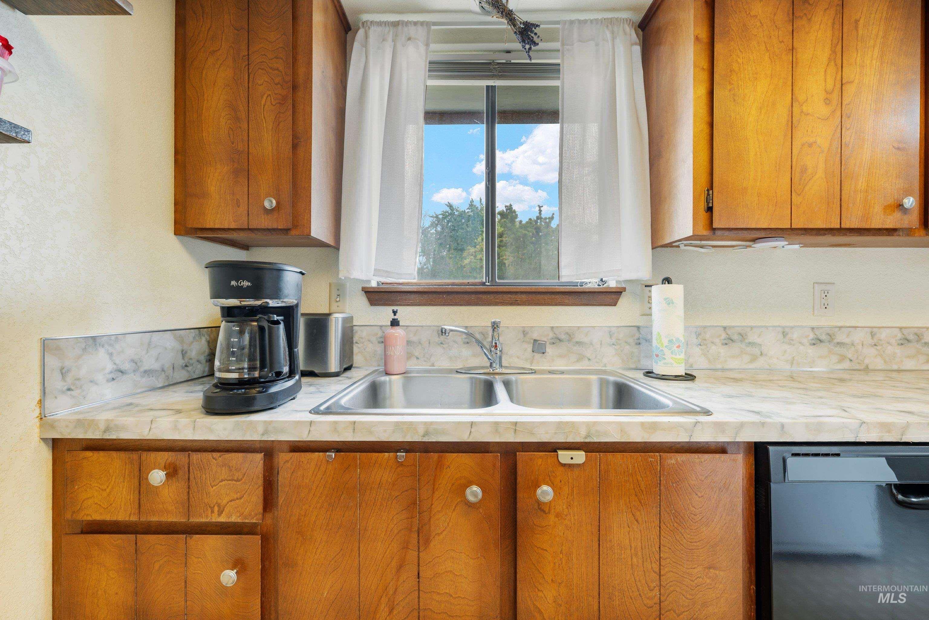 9032 W Inca Ct, Boise, Idaho 83709, 3 Bedrooms, 2 Bathrooms, Residential For Sale, Price $399,990, 98995569