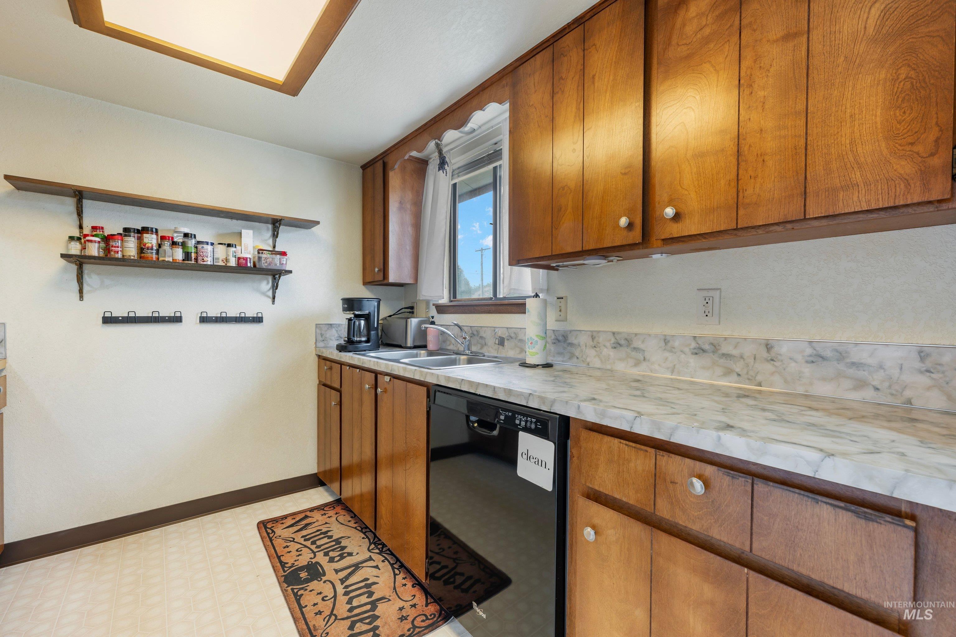 9032 W Inca Ct, Boise, Idaho 83709, 3 Bedrooms, 2 Bathrooms, Residential For Sale, Price $399,990, 98995569