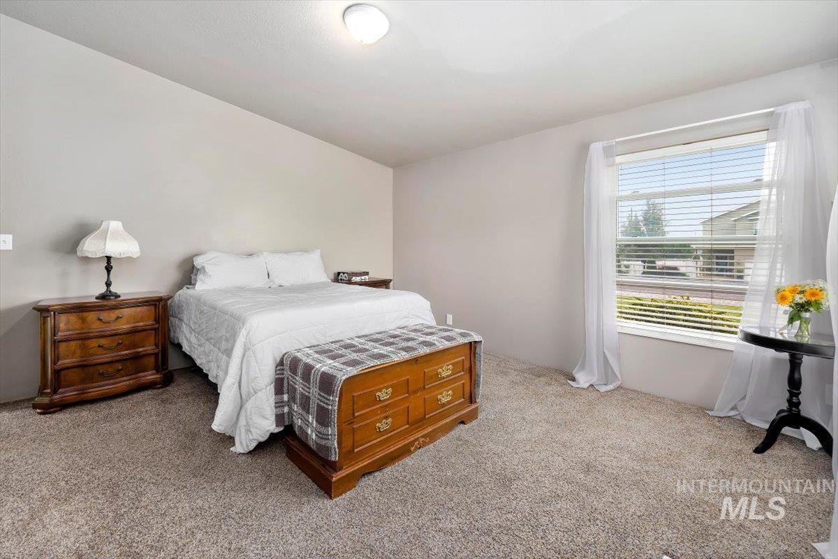 355 6th Avenue West, Wendell, Idaho 83355, 3 Bedrooms, 2 Bathrooms, Residential For Sale, Price $315,000, 98995570