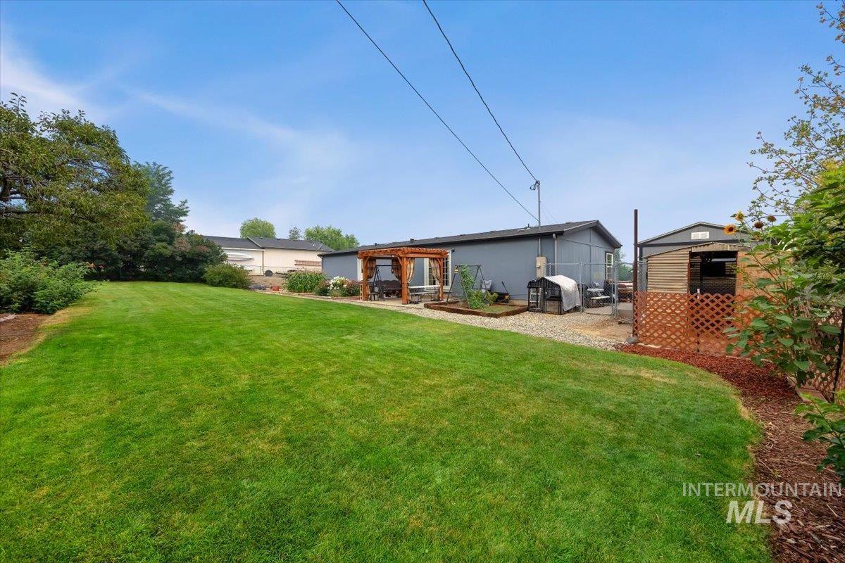 355 6th Avenue West, Wendell, Idaho 83355, 3 Bedrooms, 2 Bathrooms, Residential For Sale, Price $315,000, 98995570