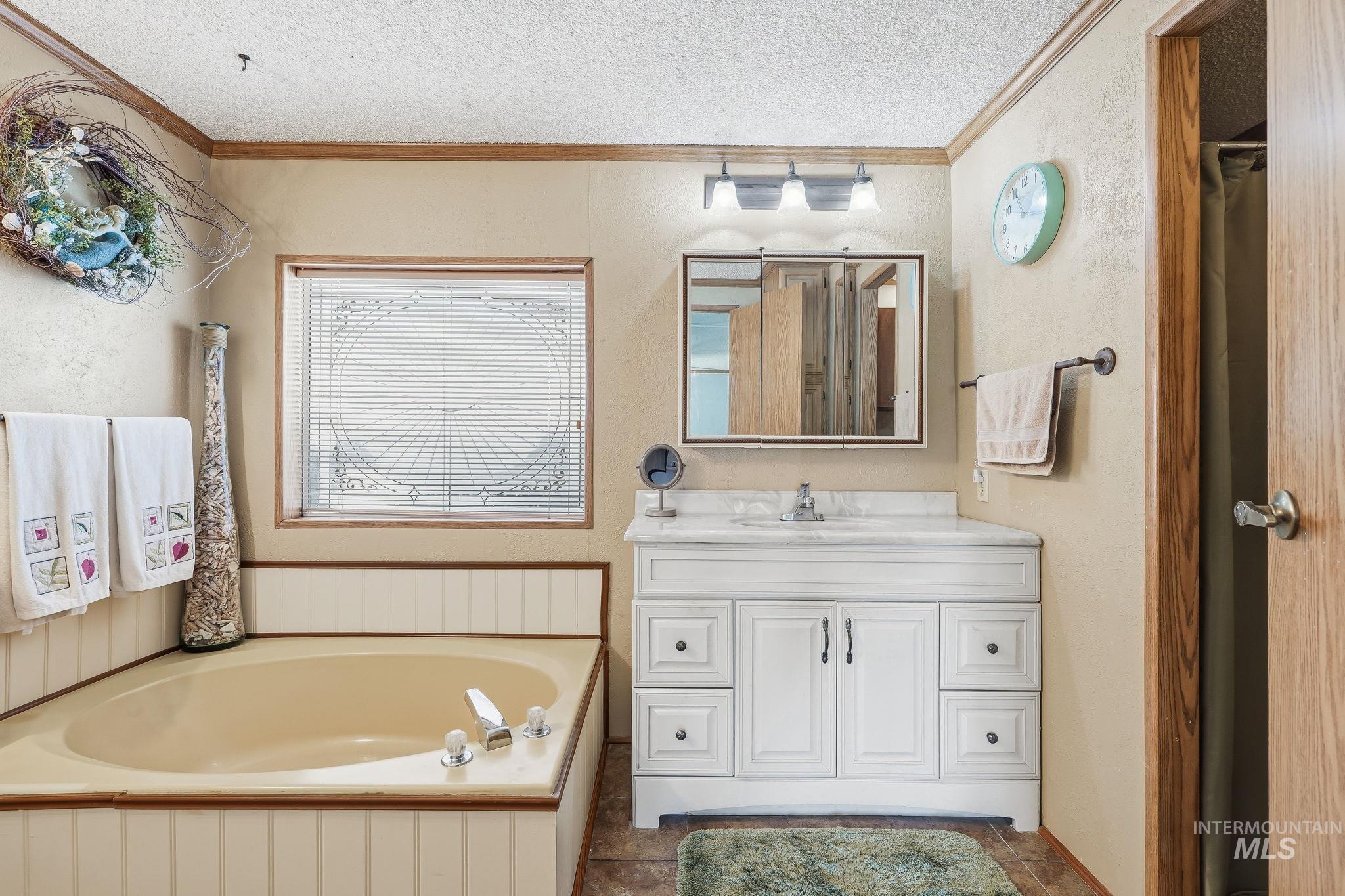 8089 Appomattox, Boise, Idaho 83714, 2 Bedrooms, 2 Bathrooms, Residential For Sale, Price $157,500, 98995574