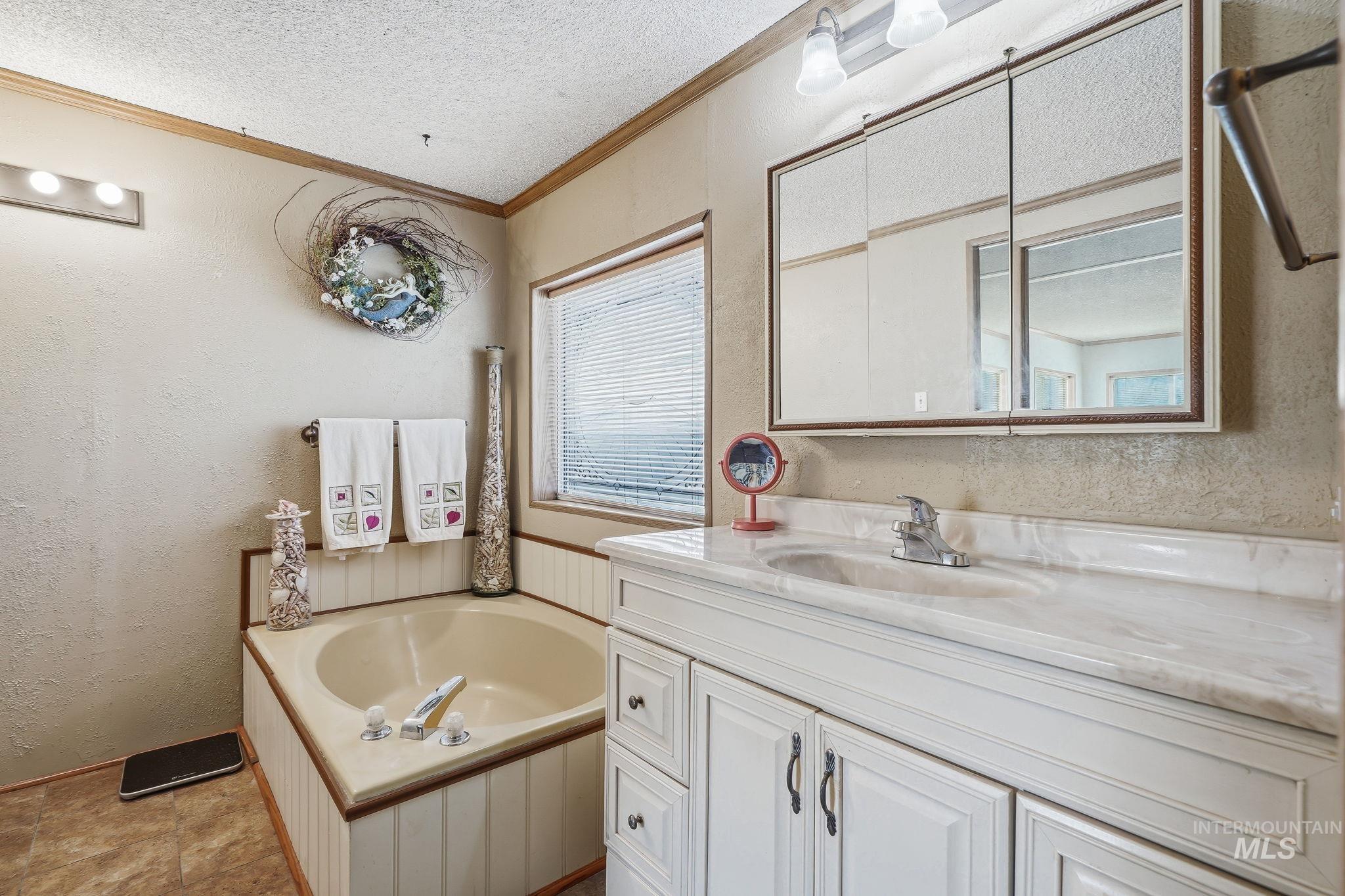 8089 Appomattox, Boise, Idaho 83714, 2 Bedrooms, 2 Bathrooms, Residential For Sale, Price $157,500, 98995574