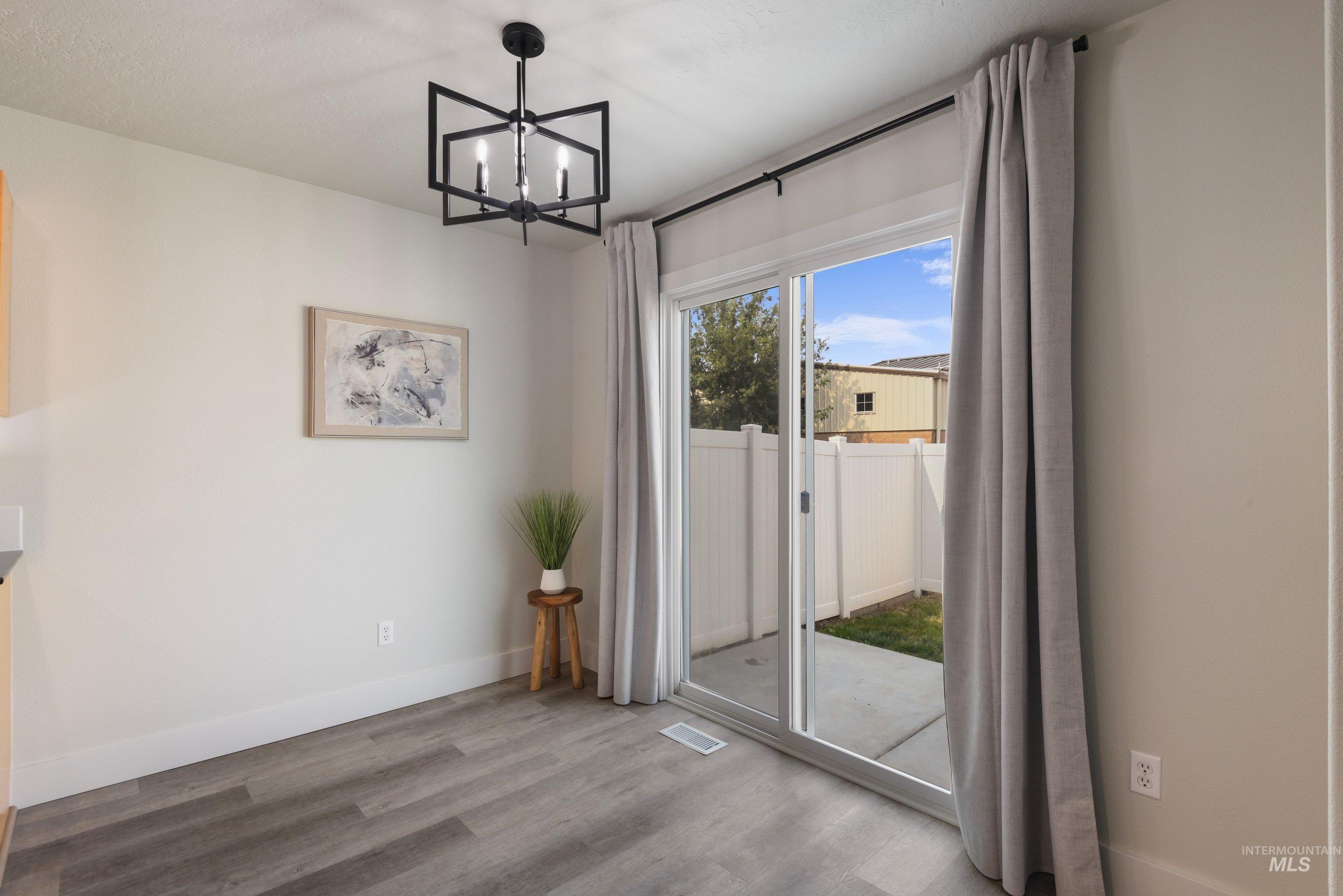 1131 S Barberry Pl, Nampa, Idaho 83686, 3 Bedrooms, 2.5 Bathrooms, Residential For Sale, Price $309,900, 98995575