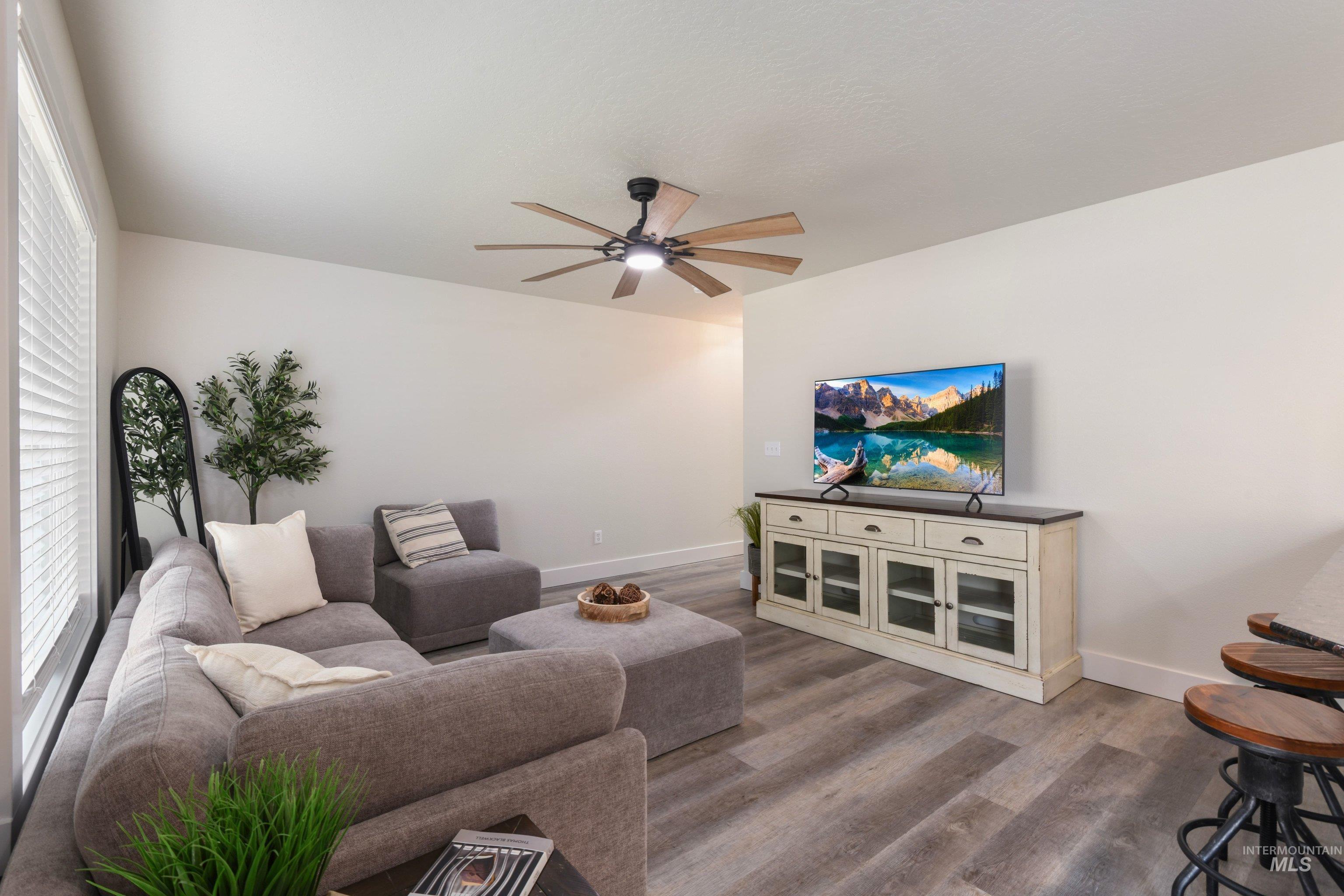 1131 S Barberry Pl, Nampa, Idaho 83686, 3 Bedrooms, 2.5 Bathrooms, Residential For Sale, Price $309,900, 98995575