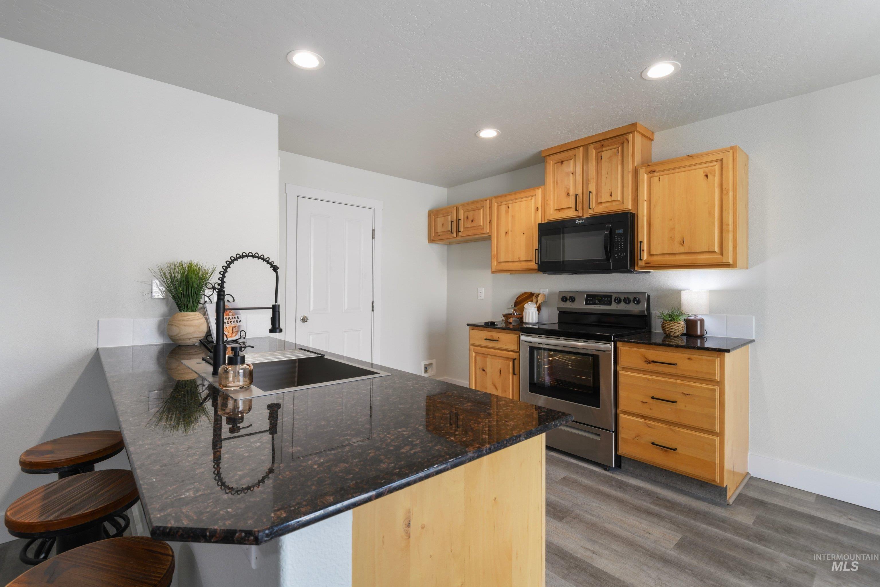 1131 S Barberry Pl, Nampa, Idaho 83686, 3 Bedrooms, 2.5 Bathrooms, Residential For Sale, Price $309,900, 98995575