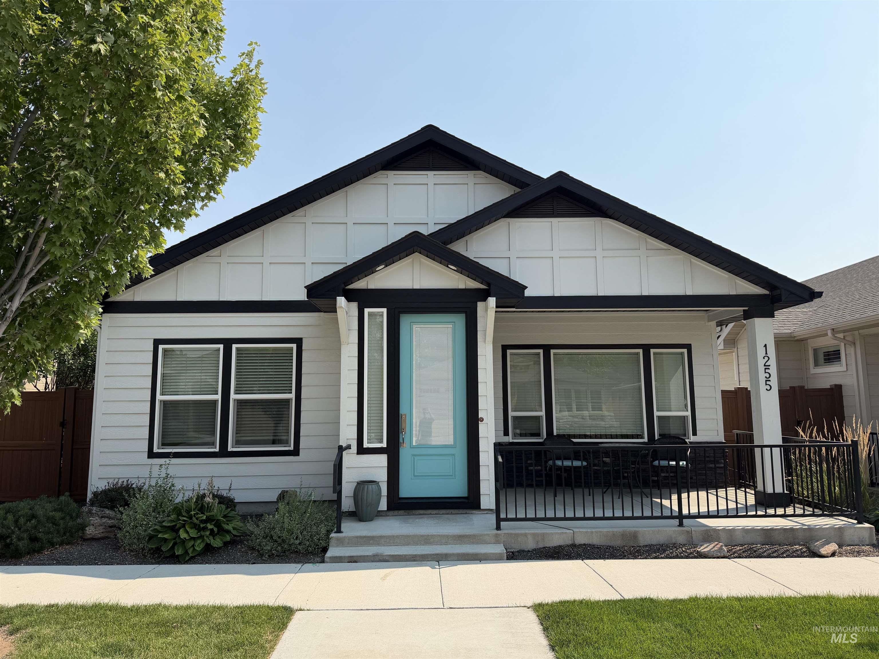 1255 E Prairiefire St, Meridian, Idaho 83646, 3 Bedrooms, 2 Bathrooms, Residential For Sale, Price $489,000, 98995577