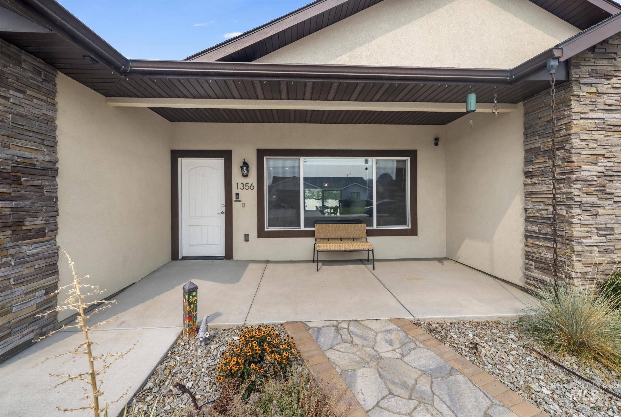 1356 Jump St, Twin Falls, Idaho 83301, 4 Bedrooms, 2 Bathrooms, Residential For Sale, Price $460,000, 98995578
