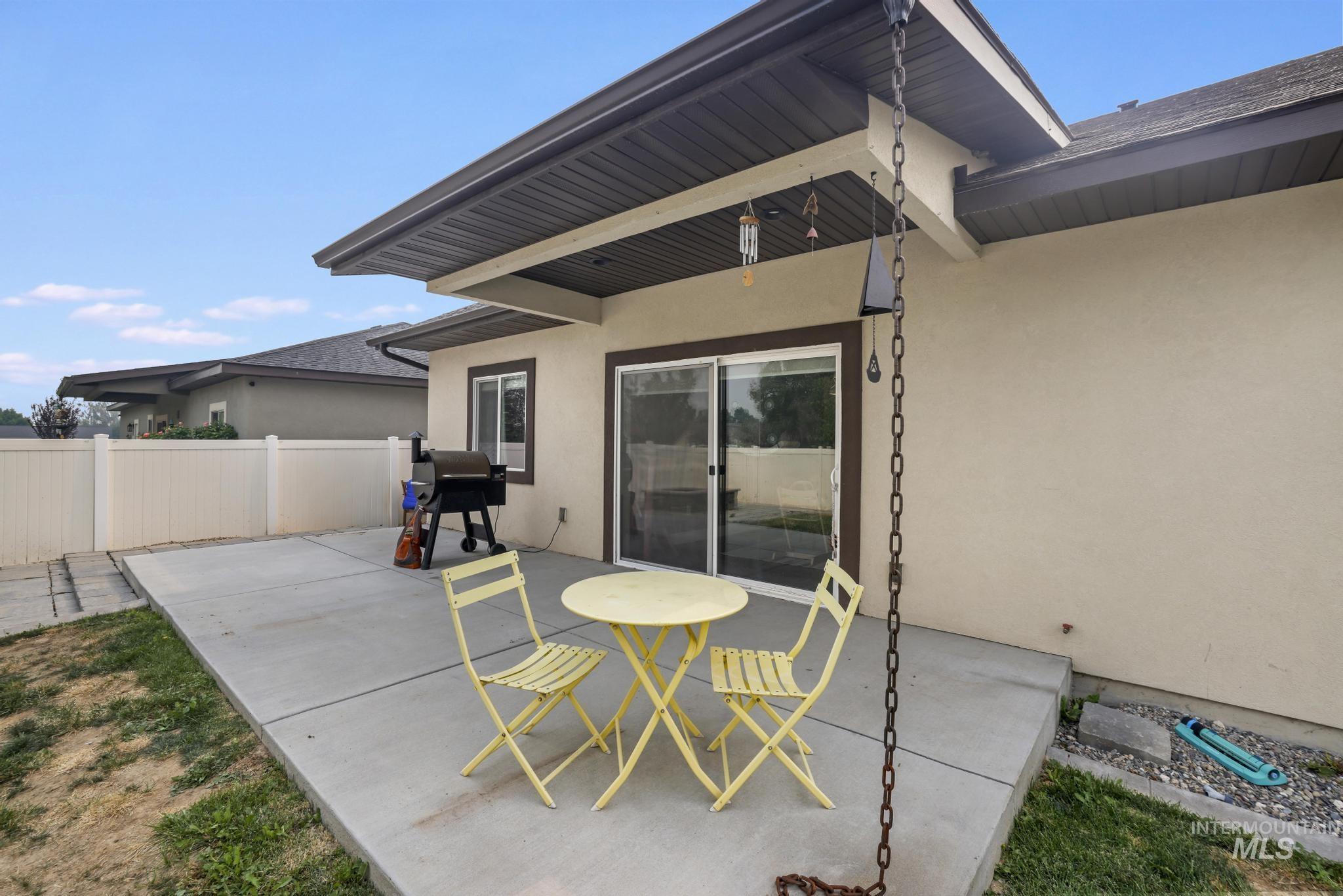 1356 Jump St, Twin Falls, Idaho 83301, 4 Bedrooms, 2 Bathrooms, Residential For Sale, Price $460,000, 98995578