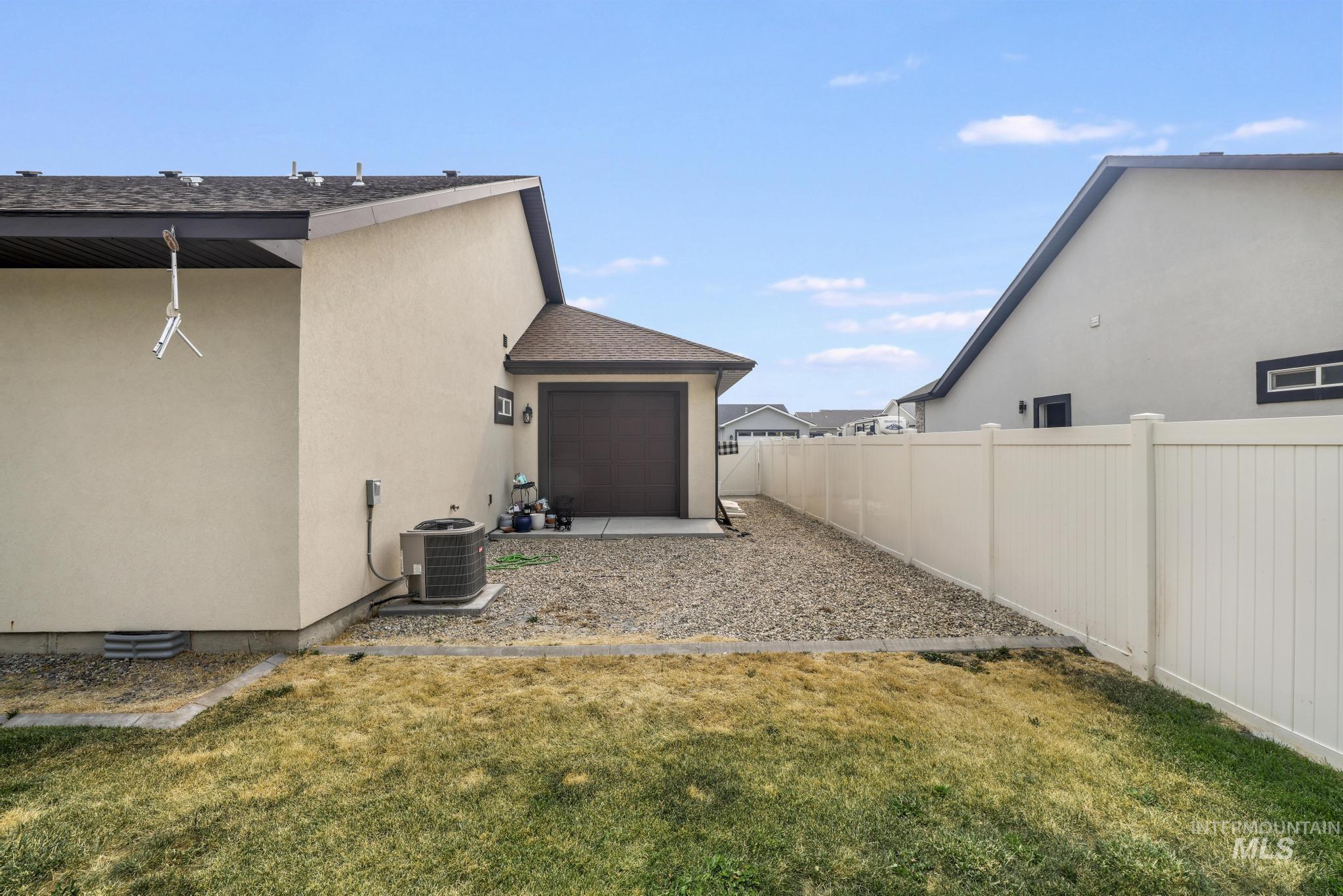 1356 Jump St, Twin Falls, Idaho 83301, 4 Bedrooms, 2 Bathrooms, Residential For Sale, Price $460,000, 98995578