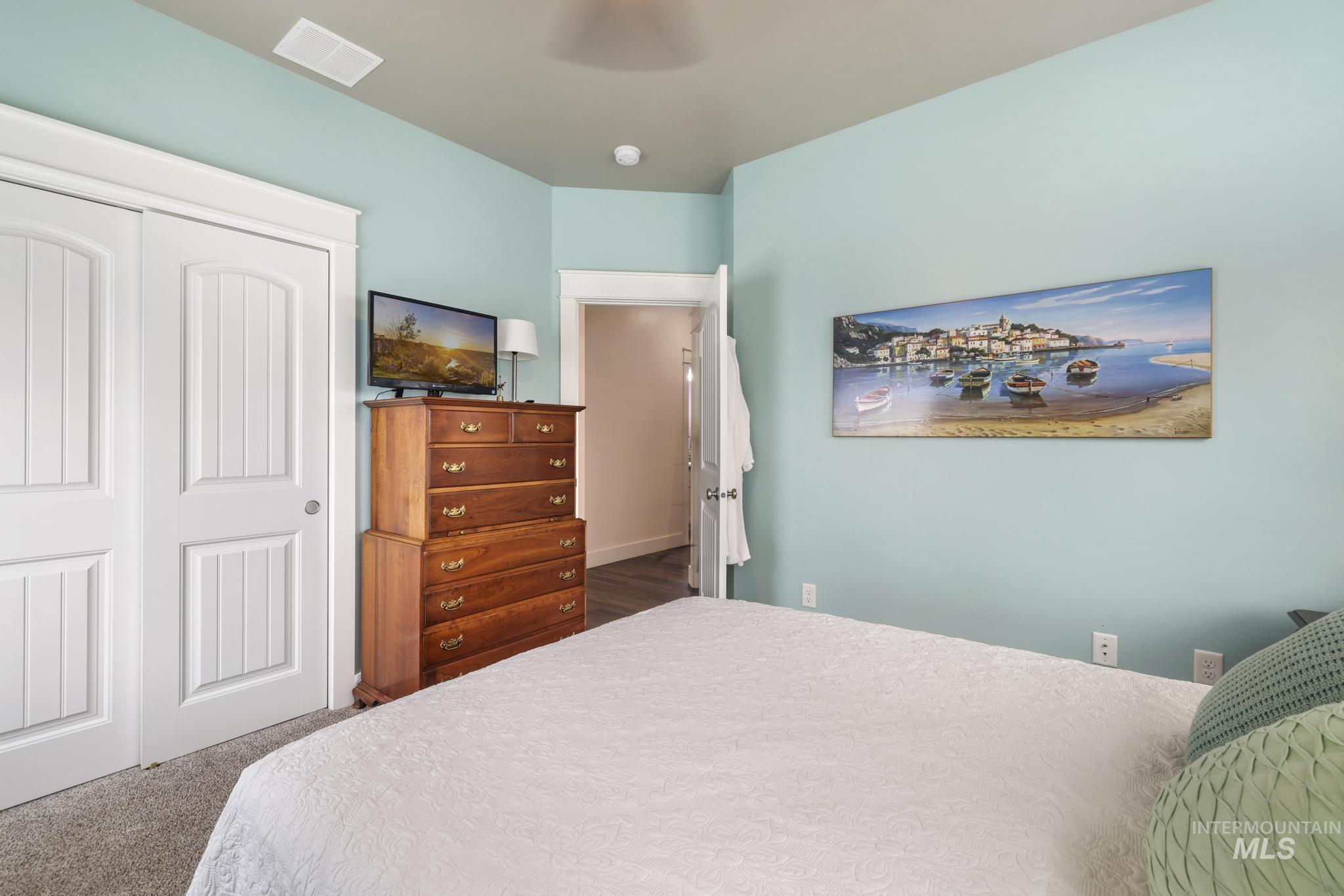 973 Birchton Loop, Twin Falls, Idaho 83301, 3 Bedrooms, 2.5 Bathrooms, Residential For Sale, Price $460,000, 98995579