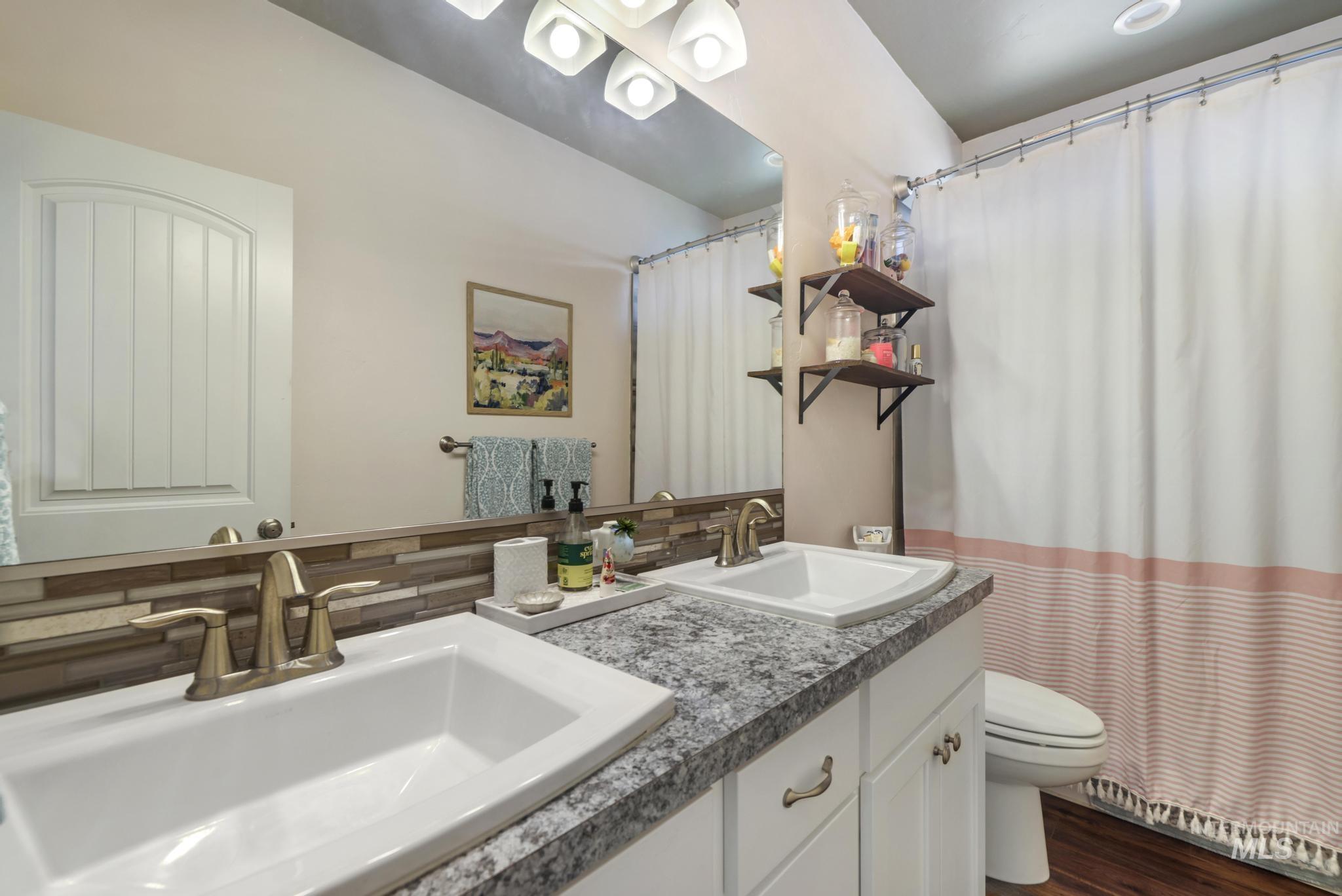 973 Birchton Loop, Twin Falls, Idaho 83301, 3 Bedrooms, 2.5 Bathrooms, Residential For Sale, Price $460,000, 98995579