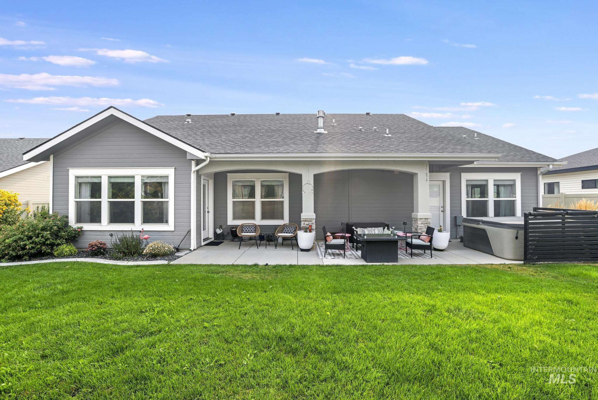 973 Birchton Loop, Twin Falls, Idaho 83301, 3 Bedrooms, 2.5 Bathrooms, Residential For Sale, Price $460,000, 98995579