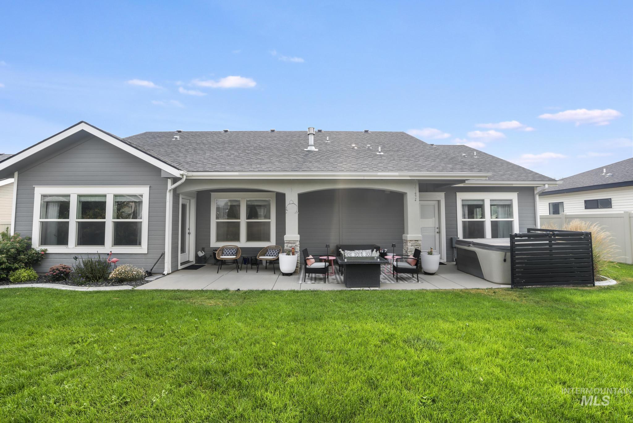 973 Birchton Loop, Twin Falls, Idaho 83301, 3 Bedrooms, 2.5 Bathrooms, Residential For Sale, Price $460,000, 98995579