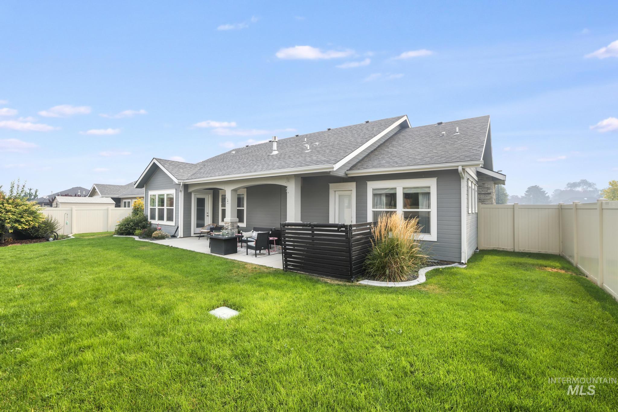 973 Birchton Loop, Twin Falls, Idaho 83301, 3 Bedrooms, 2.5 Bathrooms, Residential For Sale, Price $460,000, 98995579
