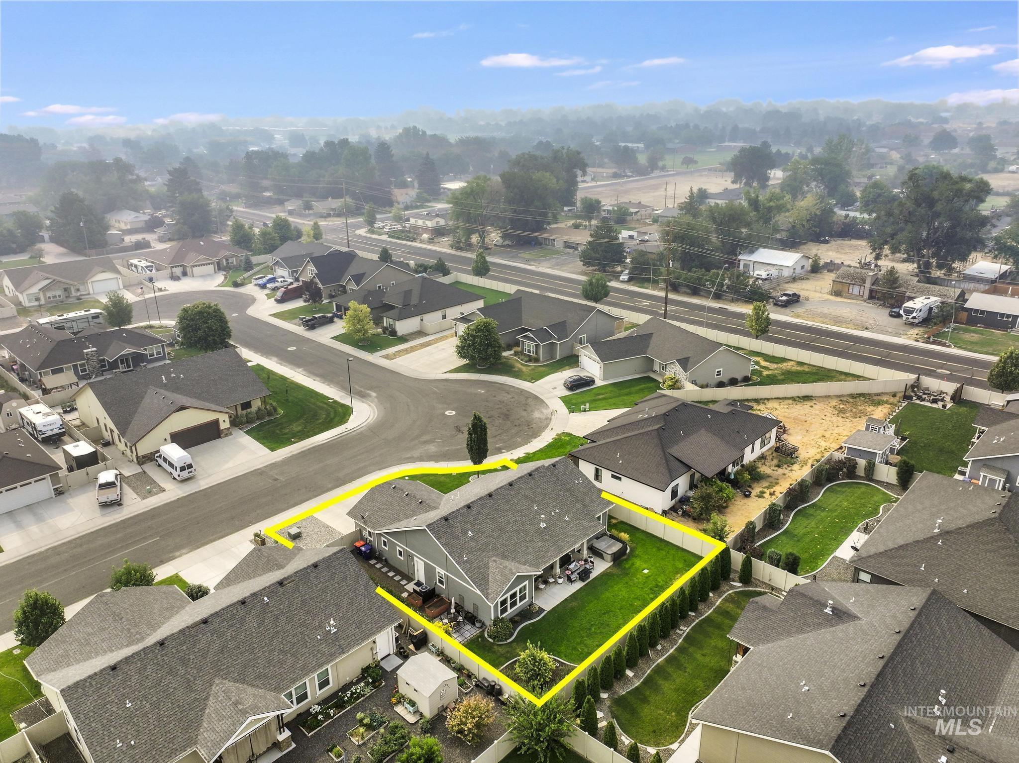 973 Birchton Loop, Twin Falls, Idaho 83301, 3 Bedrooms, 2.5 Bathrooms, Residential For Sale, Price $460,000, 98995579