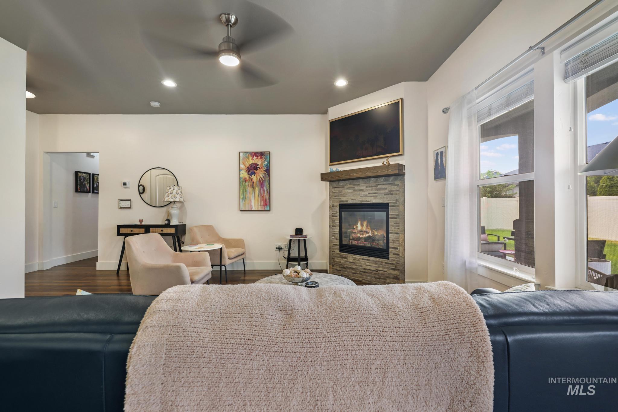 973 Birchton Loop, Twin Falls, Idaho 83301, 3 Bedrooms, 2.5 Bathrooms, Residential For Sale, Price $460,000, 98995579