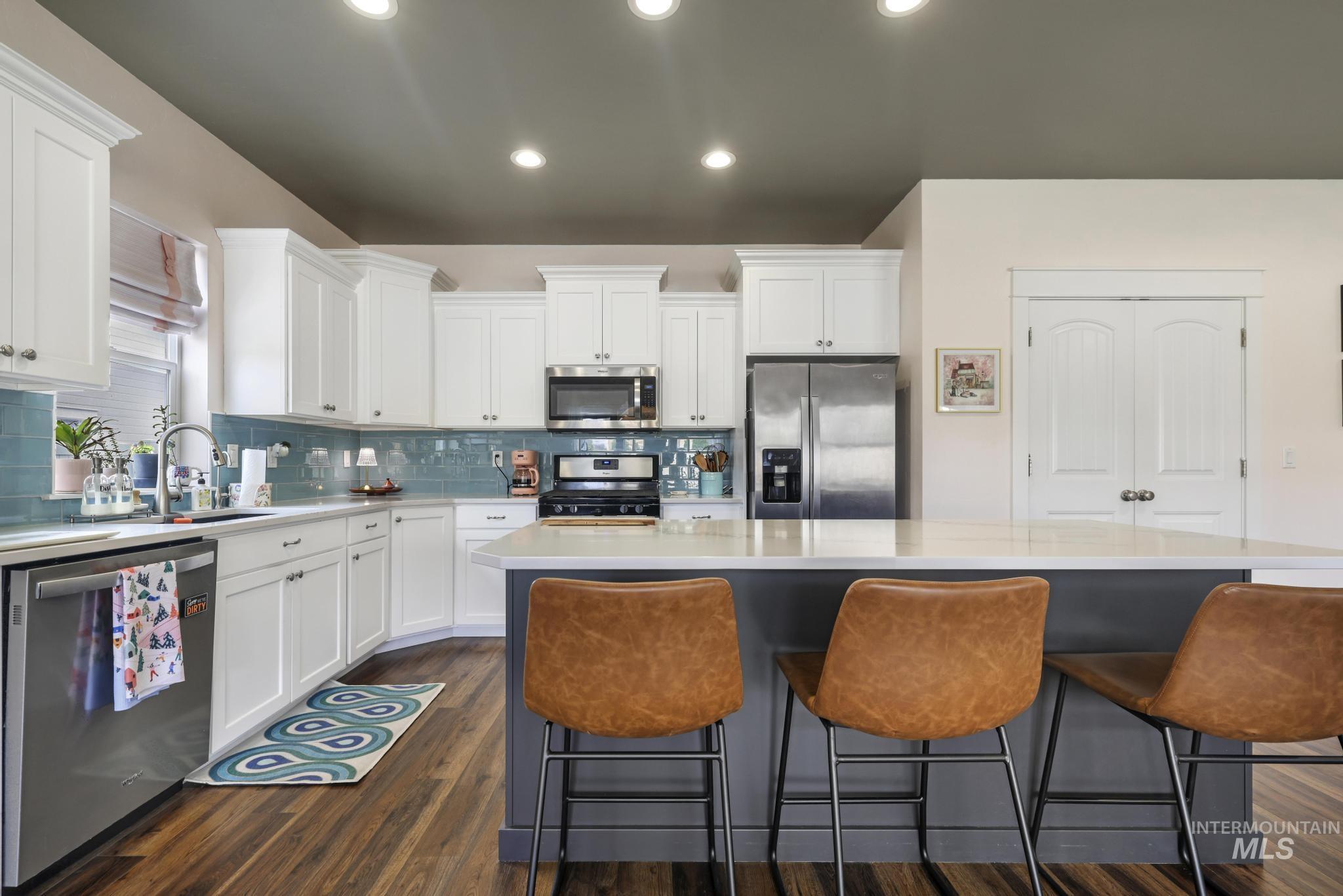 973 Birchton Loop, Twin Falls, Idaho 83301, 3 Bedrooms, 2.5 Bathrooms, Residential For Sale, Price $460,000, 98995579