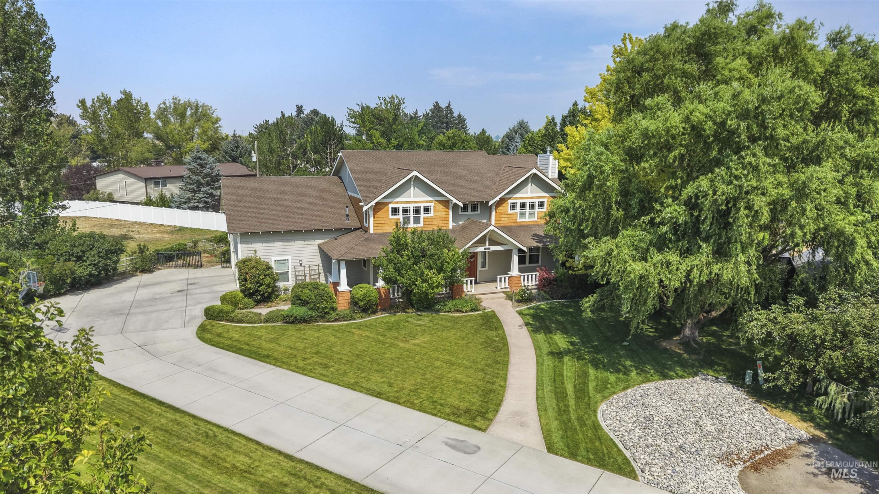 3279 Longbow Dr., Twin Falls, Idaho 83301, 4 Bedrooms, 2.5 Bathrooms, Residential For Sale, Price $769,900, 98995580