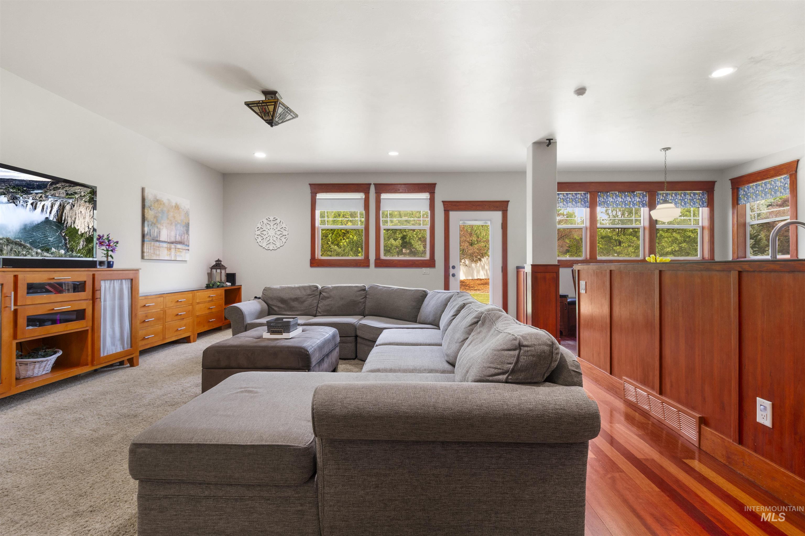 3279 Longbow Dr., Twin Falls, Idaho 83301, 4 Bedrooms, 2.5 Bathrooms, Residential For Sale, Price $769,900, 98995580