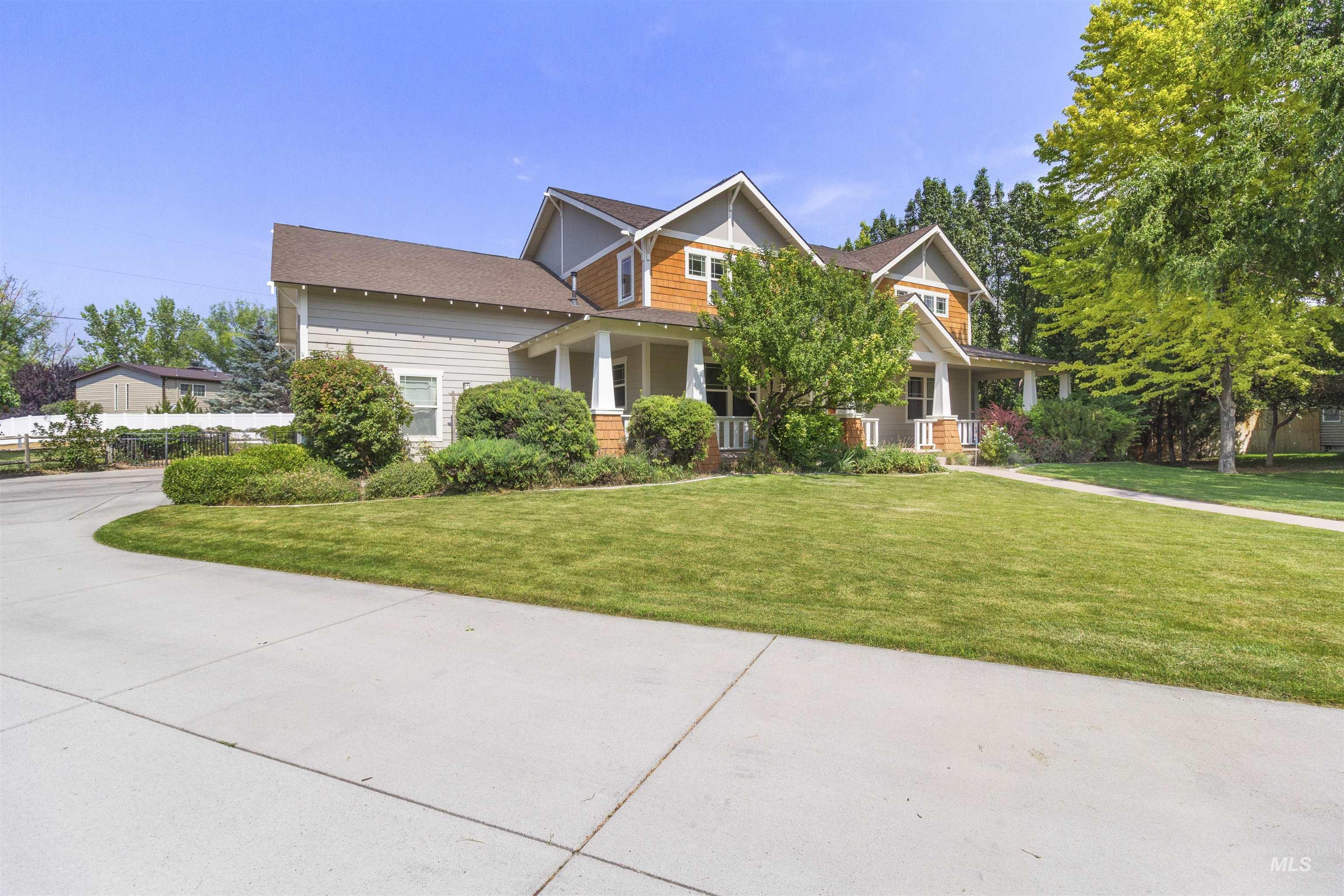 3279 Longbow Dr., Twin Falls, Idaho 83301, 4 Bedrooms, 2.5 Bathrooms, Residential For Sale, Price $769,900, 98995580