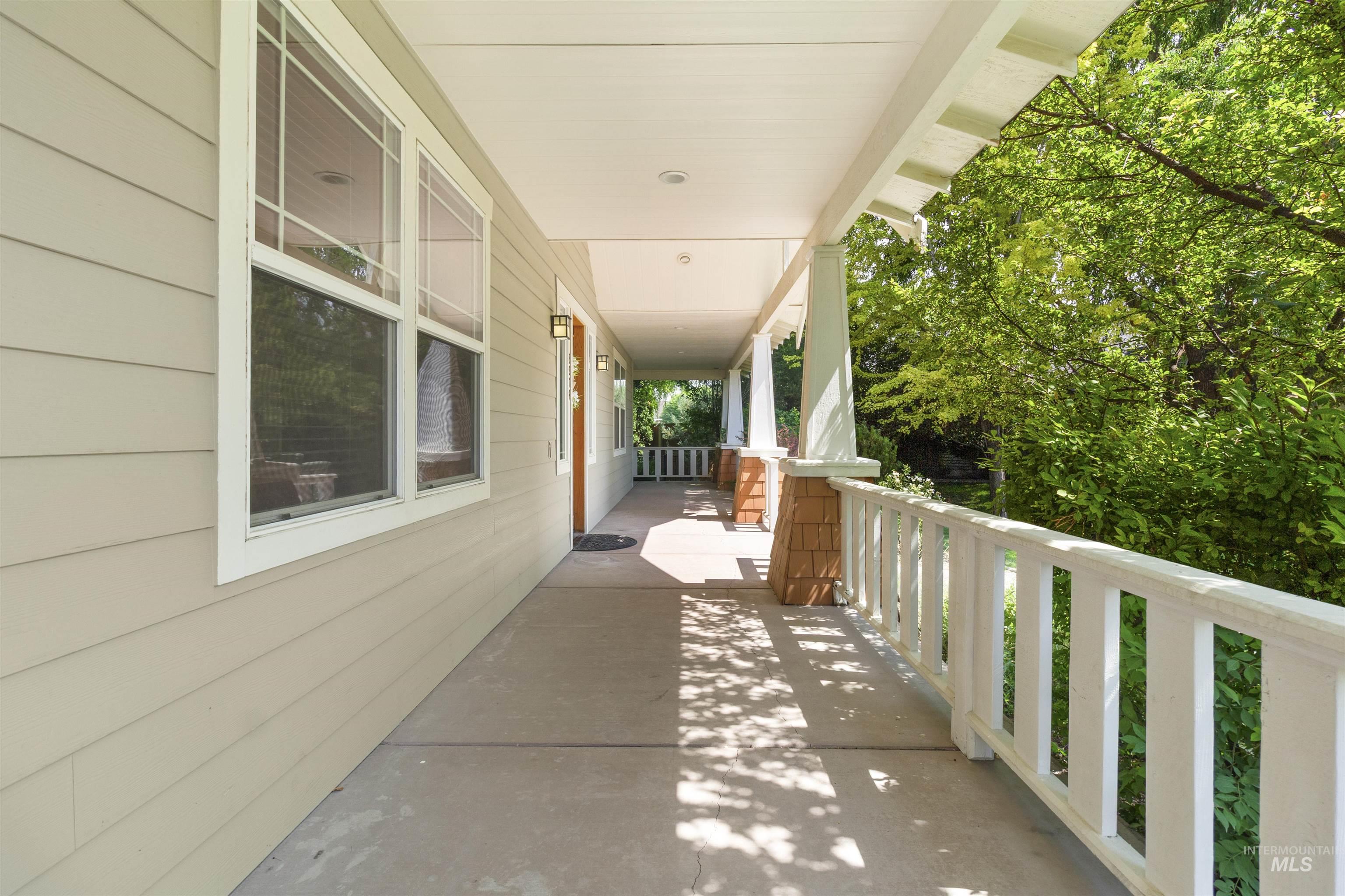 3279 Longbow Dr., Twin Falls, Idaho 83301, 4 Bedrooms, 2.5 Bathrooms, Residential For Sale, Price $769,900, 98995580