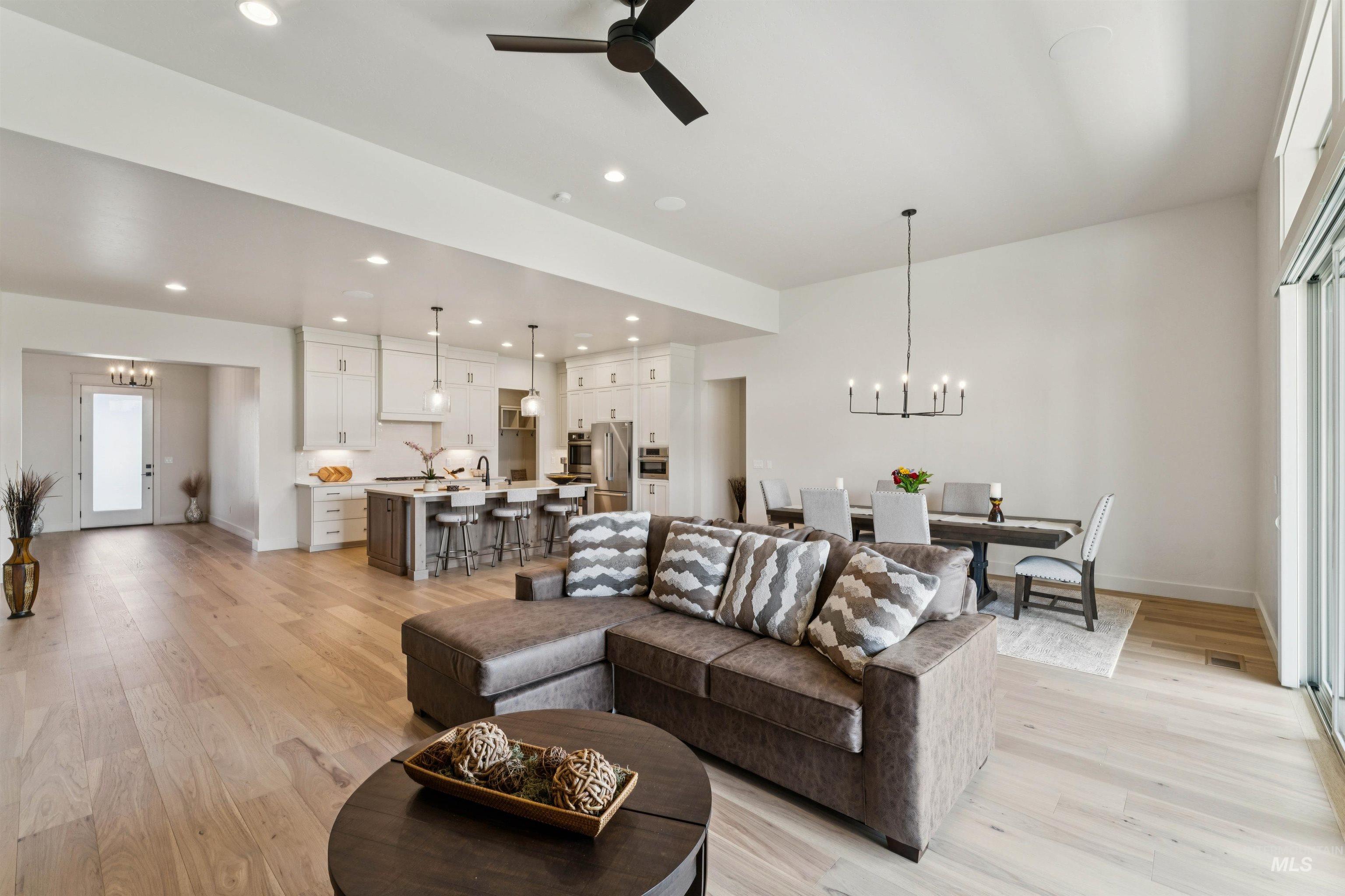2759 E Sawtelle Peak St, Meridian, Idaho 83642, 4 Bedrooms, 2.5 Bathrooms, Residential For Sale, Price $865,000,MLS 98995581