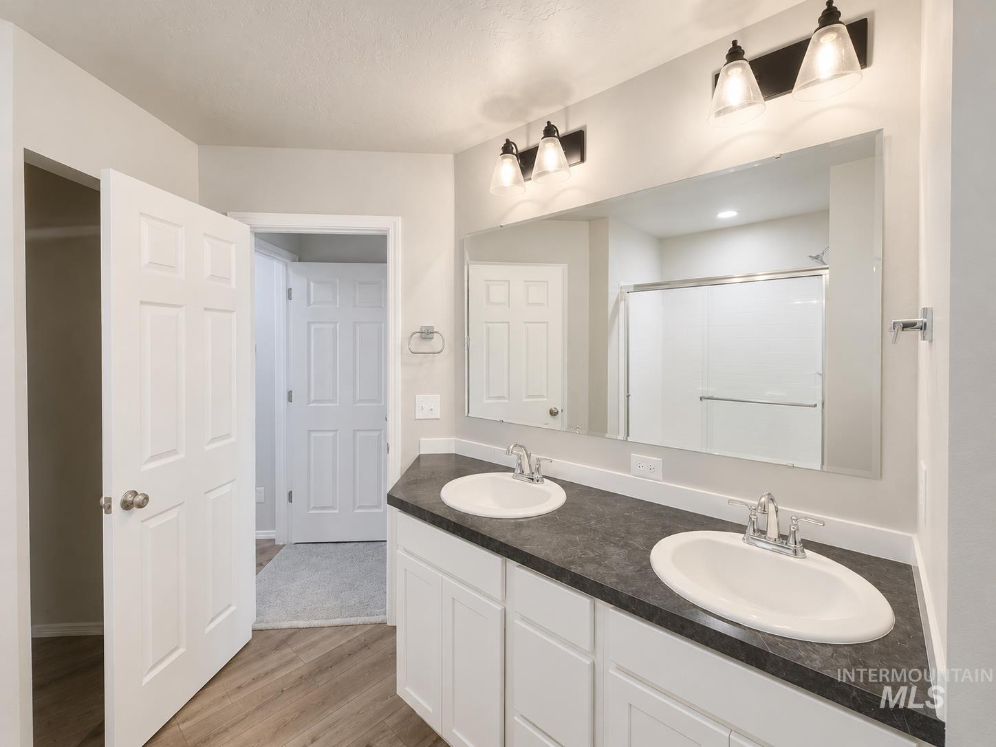 13553 Farwell st., Caldwell, Idaho 83607, 3 Bedrooms, 2 Bathrooms, Residential For Sale, Price $389,000, 98995586