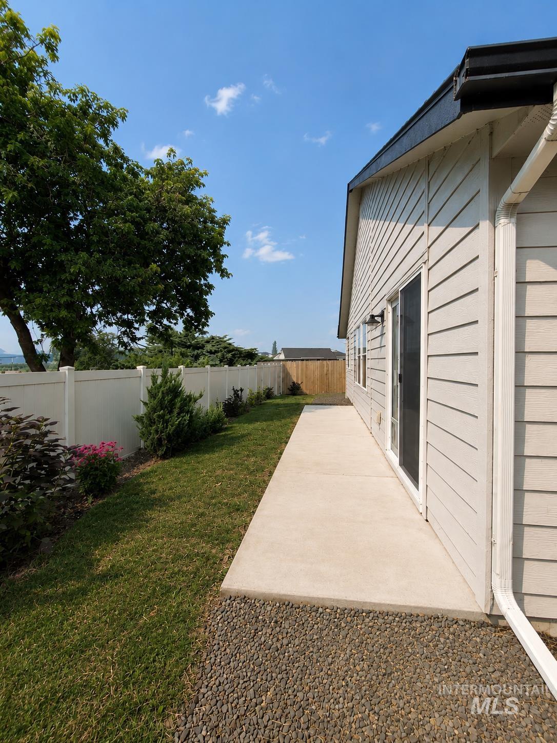 13553 Farwell st., Caldwell, Idaho 83607, 3 Bedrooms, 2 Bathrooms, Residential For Sale, Price $389,000, 98995586