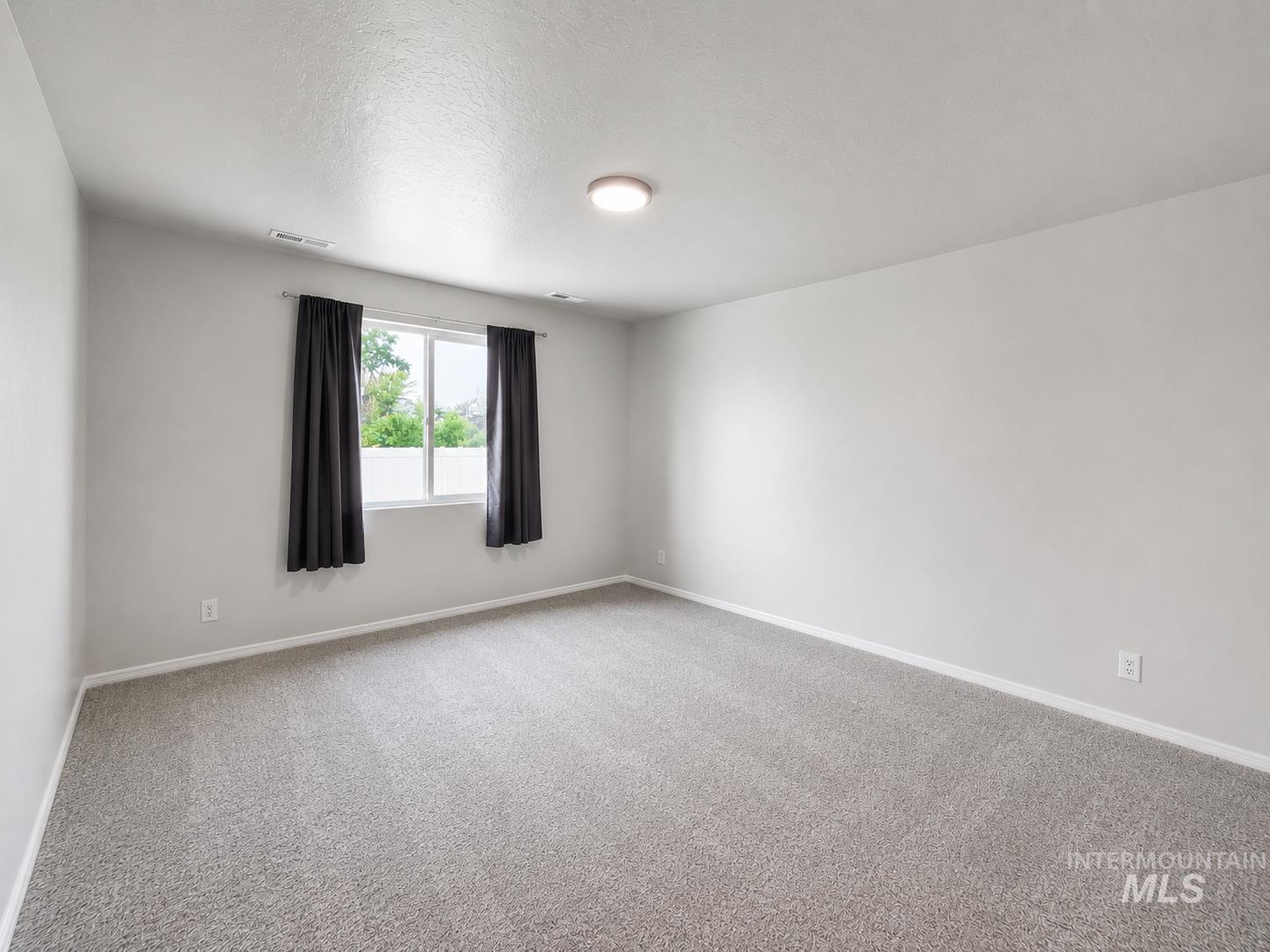 13553 Farwell st., Caldwell, Idaho 83607, 3 Bedrooms, 2 Bathrooms, Residential For Sale, Price $389,000, 98995586