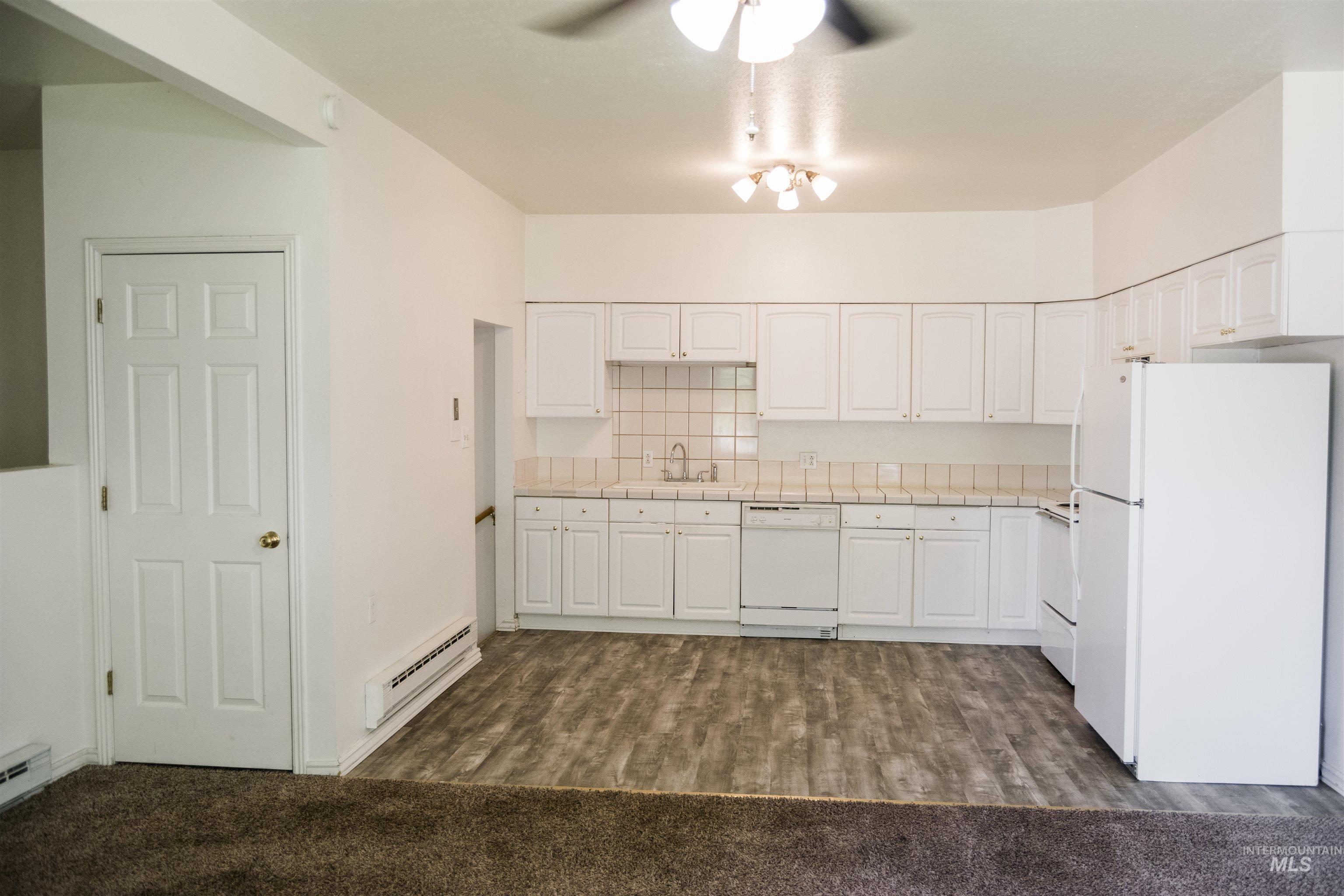 307 Birch St S, Kimberly, Idaho 83341, 2 Bedrooms, 2 Bathrooms, Residential Income For Sale, Price $412,000,MLS 98995587