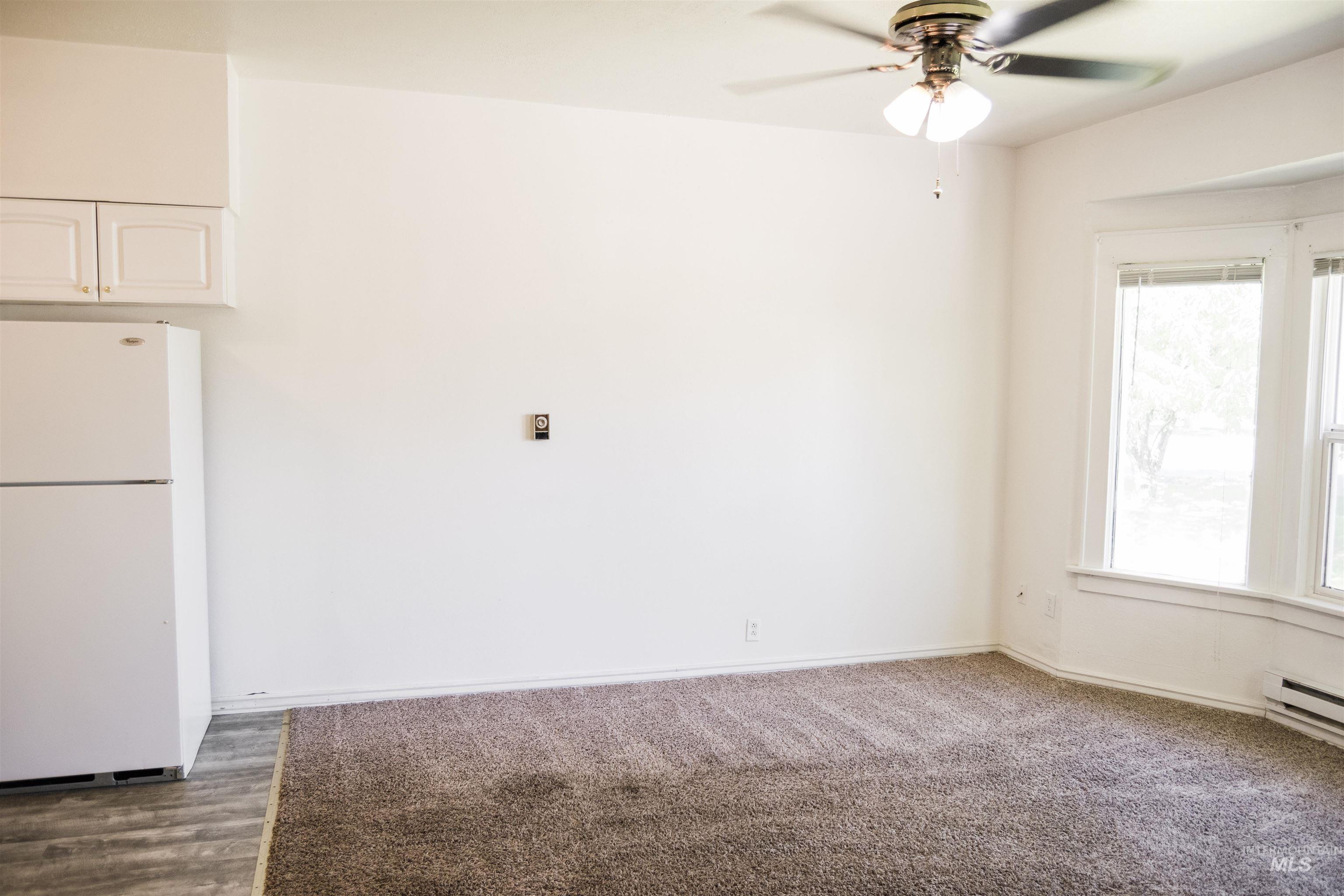 307 Birch St S, Kimberly, Idaho 83341, 2 Bedrooms, 2 Bathrooms, Residential Income For Sale, Price $412,000,MLS 98995587